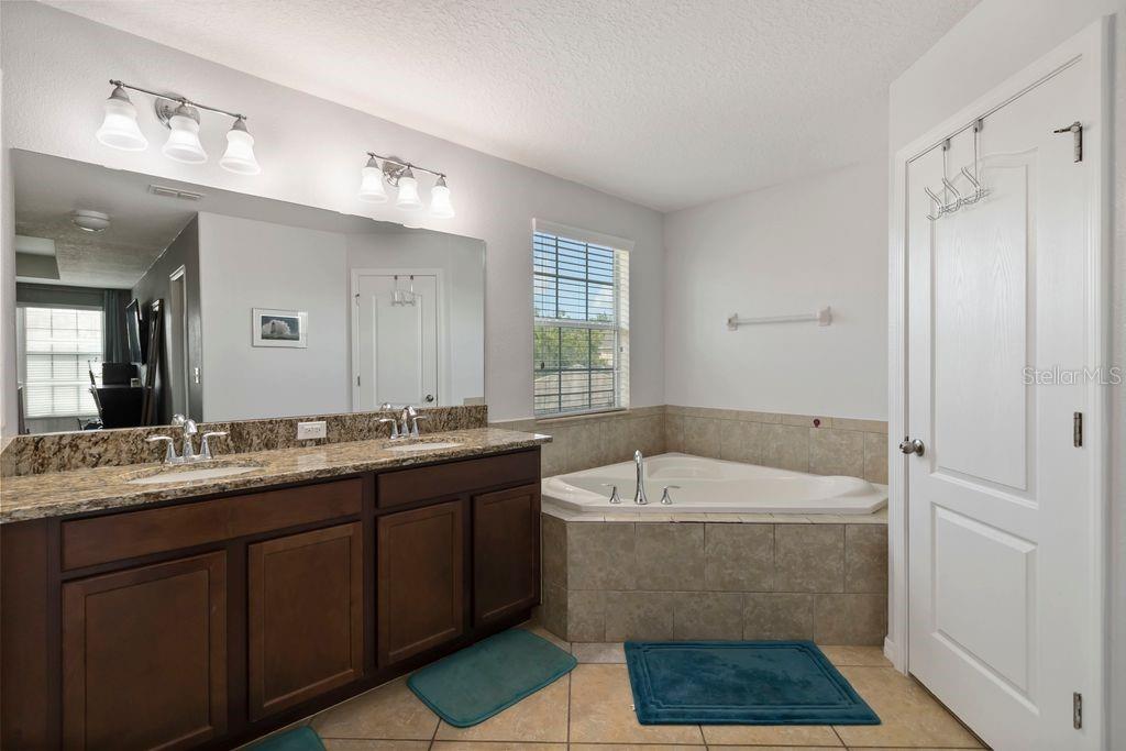 Image 40 of 62 For 3221 Bayflower Avenue