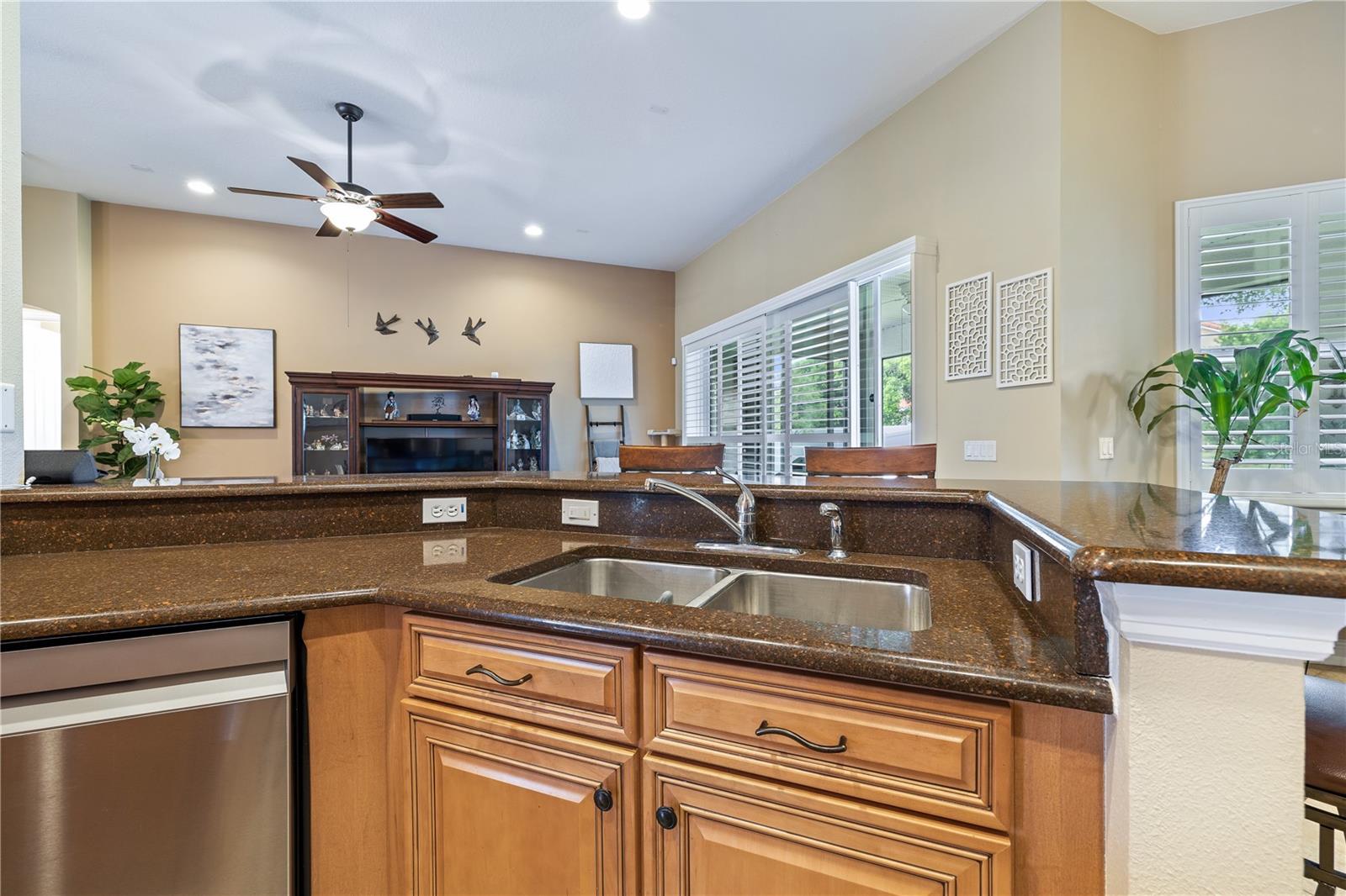 Image 13 of 44 For 3856 Shoreside Drive