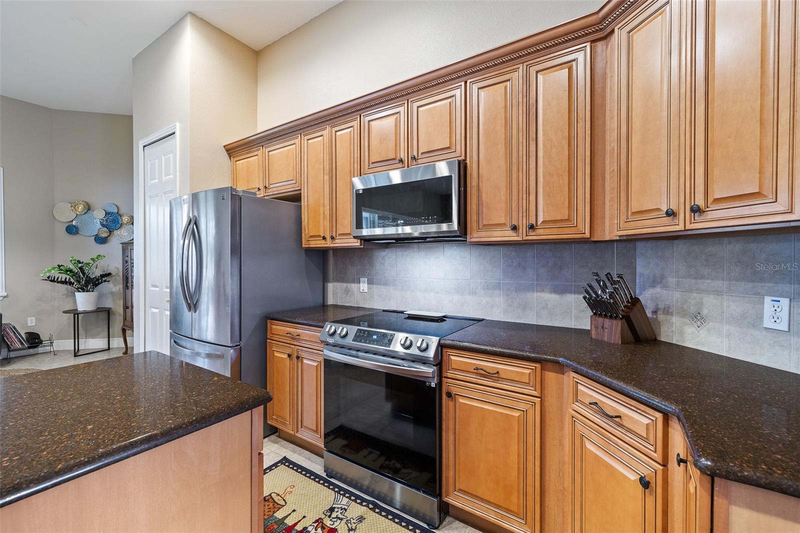 Image 14 of 44 For 3856 Shoreside Drive