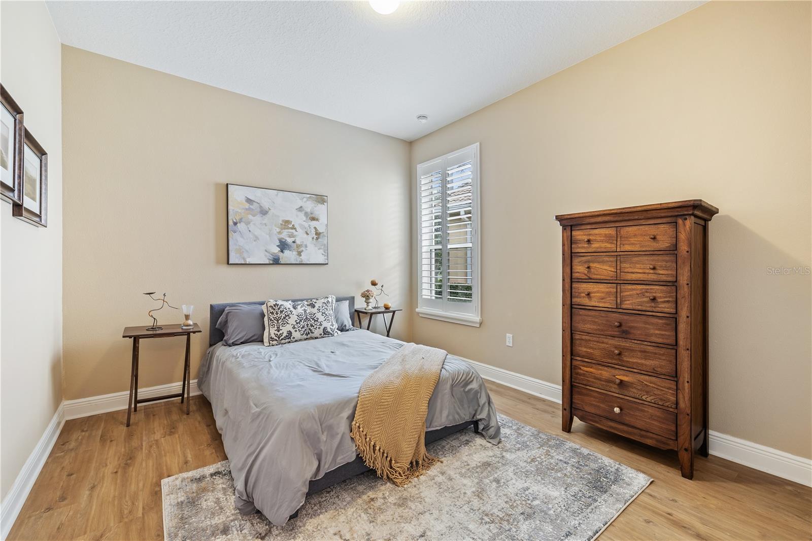 Image 15 of 44 For 3856 Shoreside Drive