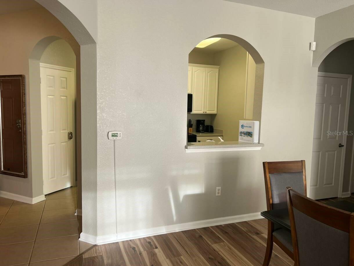 Image 10 of 18 For 4862 Cayview Avenue 40409