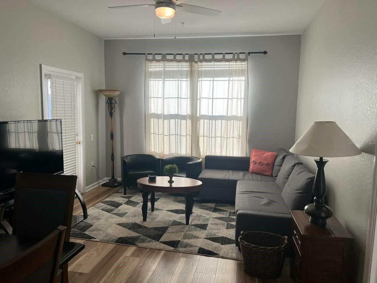 Image 5 of 18 For 4862 Cayview Avenue 40409
