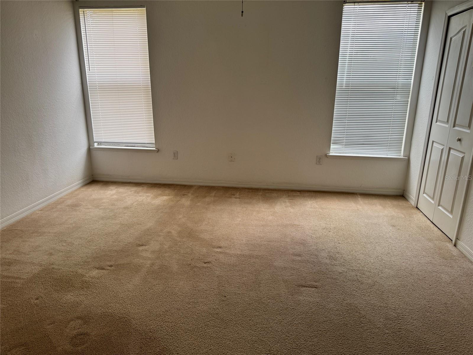Image 10 of 45 For 8812 Dunes Court 3 208