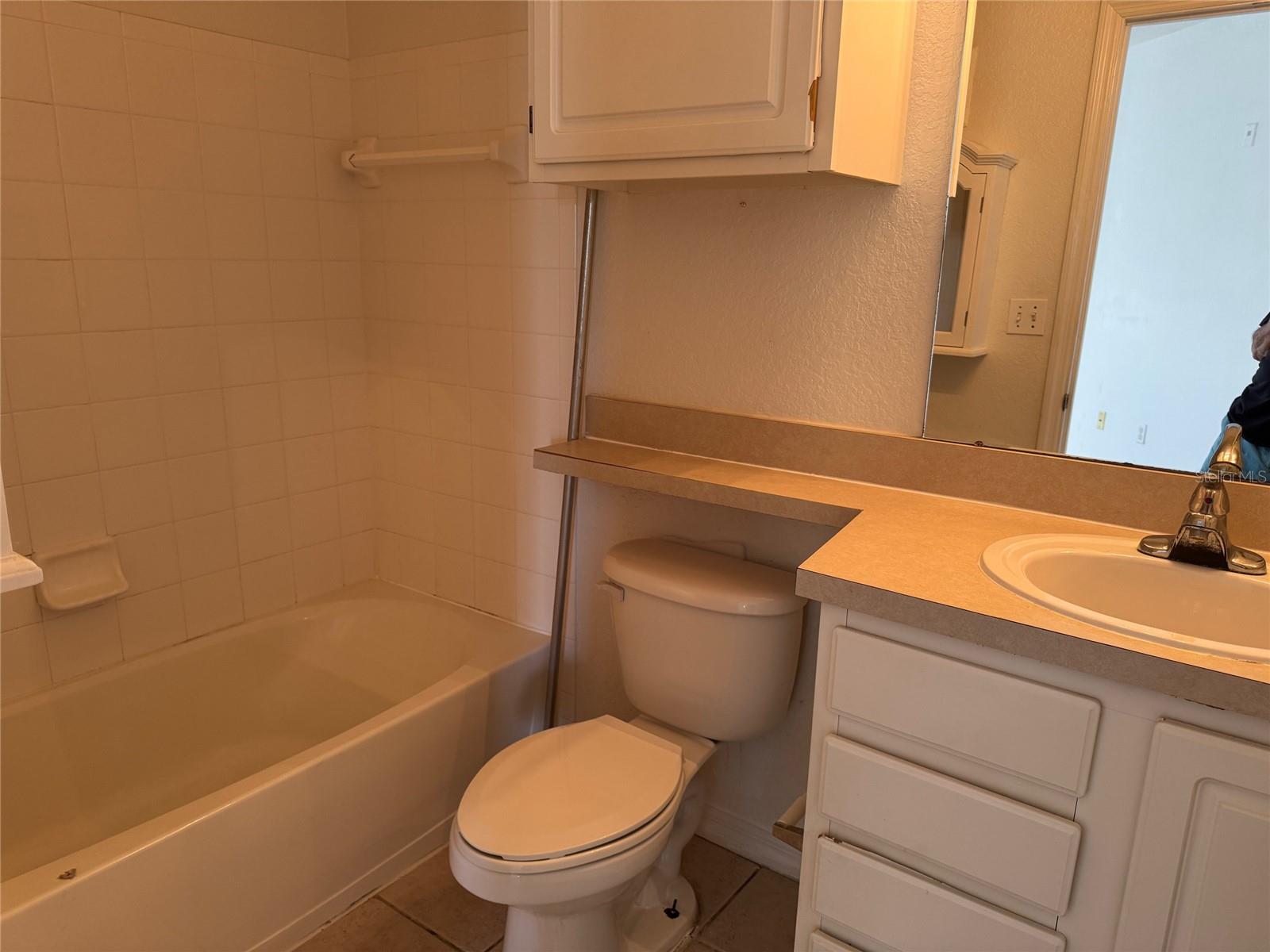 Image 11 of 45 For 8812 Dunes Court 3 208