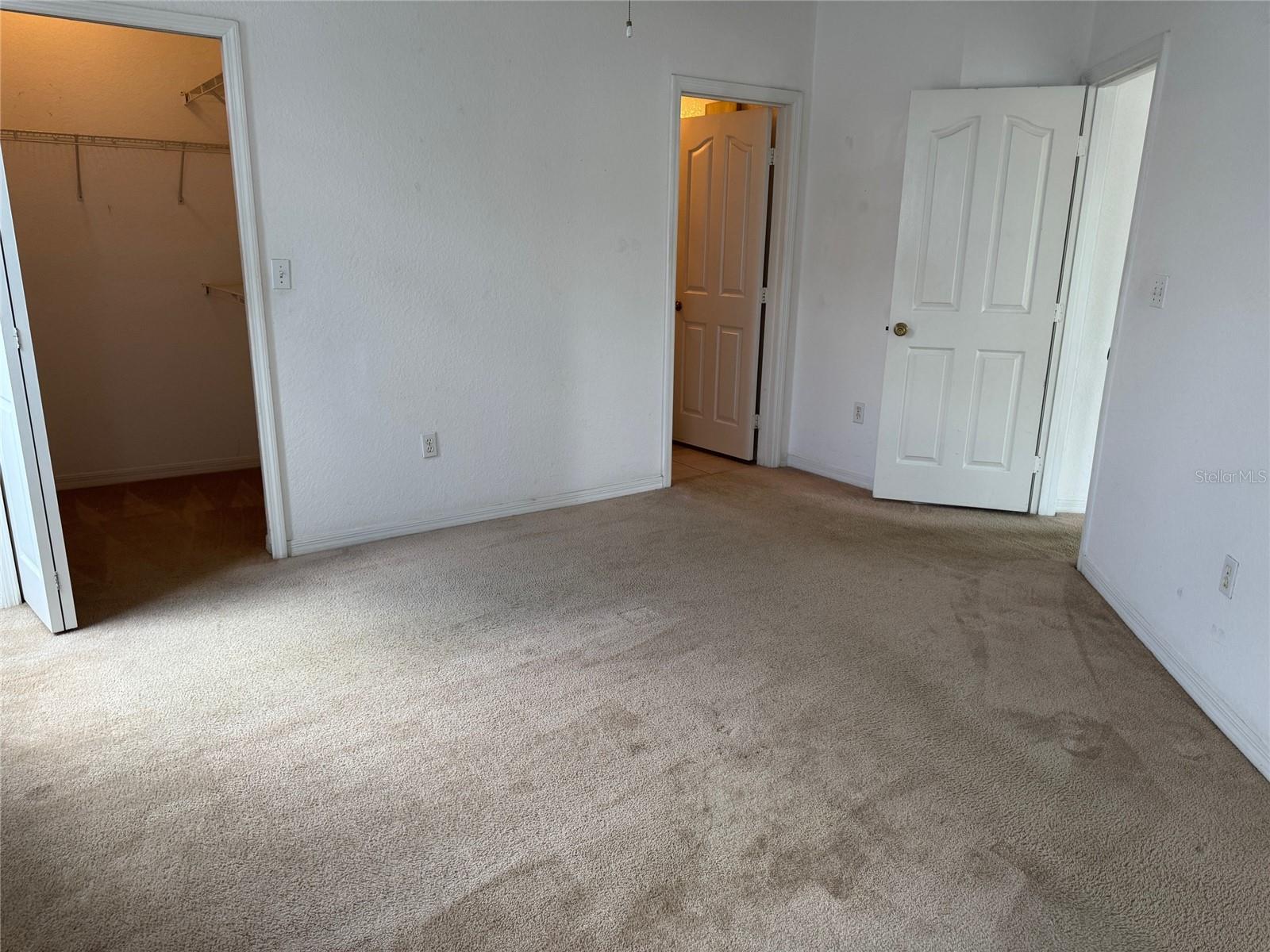 Image 12 of 45 For 8812 Dunes Court 3 208