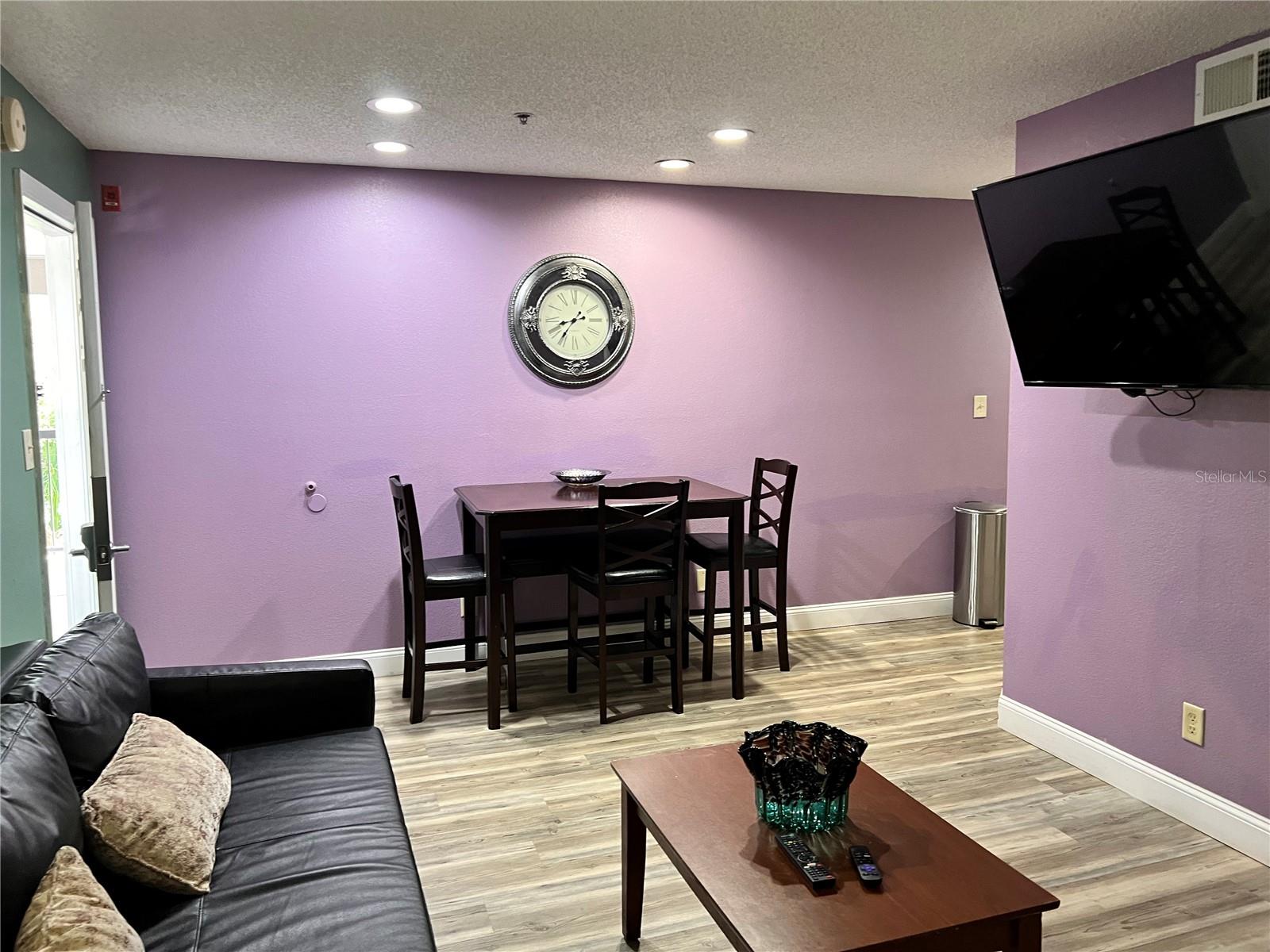 Image 8 of 21 For 3100 Parkway Boulevard 521