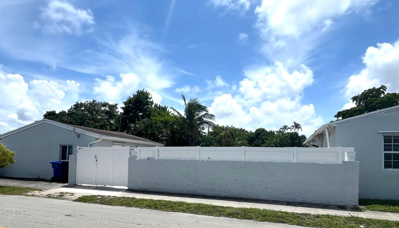 Image 4 of 35 For 2402 Rodman Street