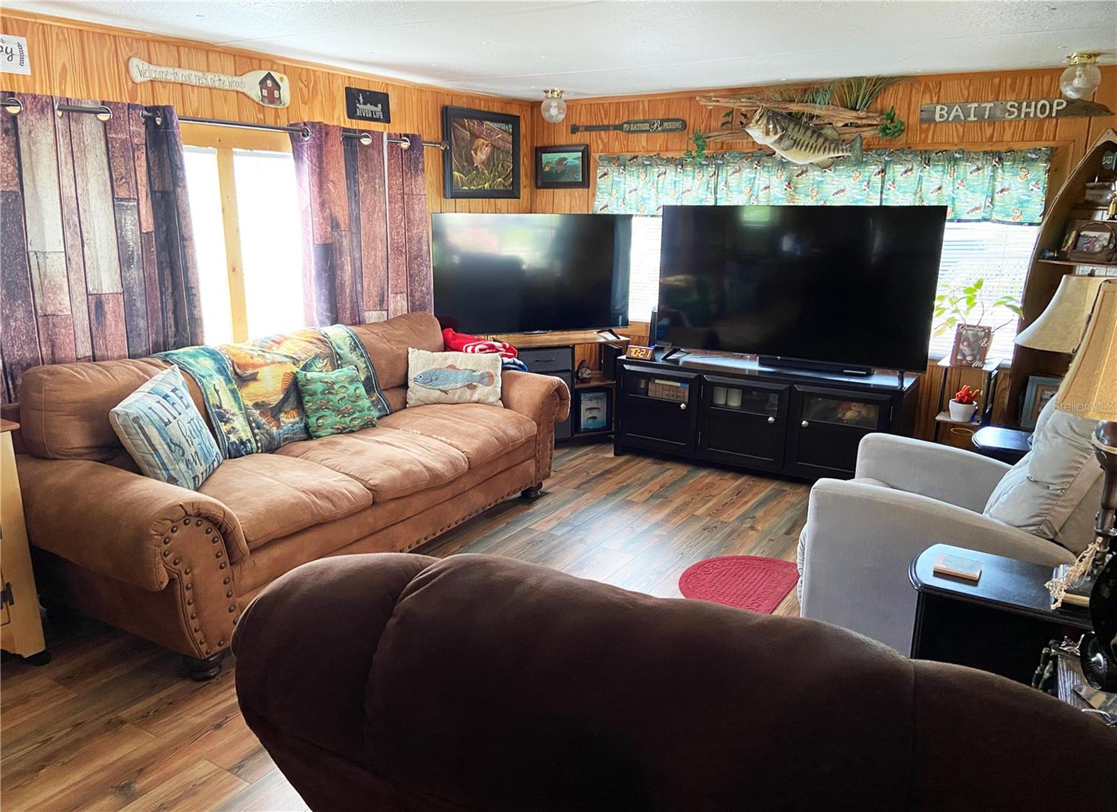 Image 28 of 39 For 2082 Starboard Drive