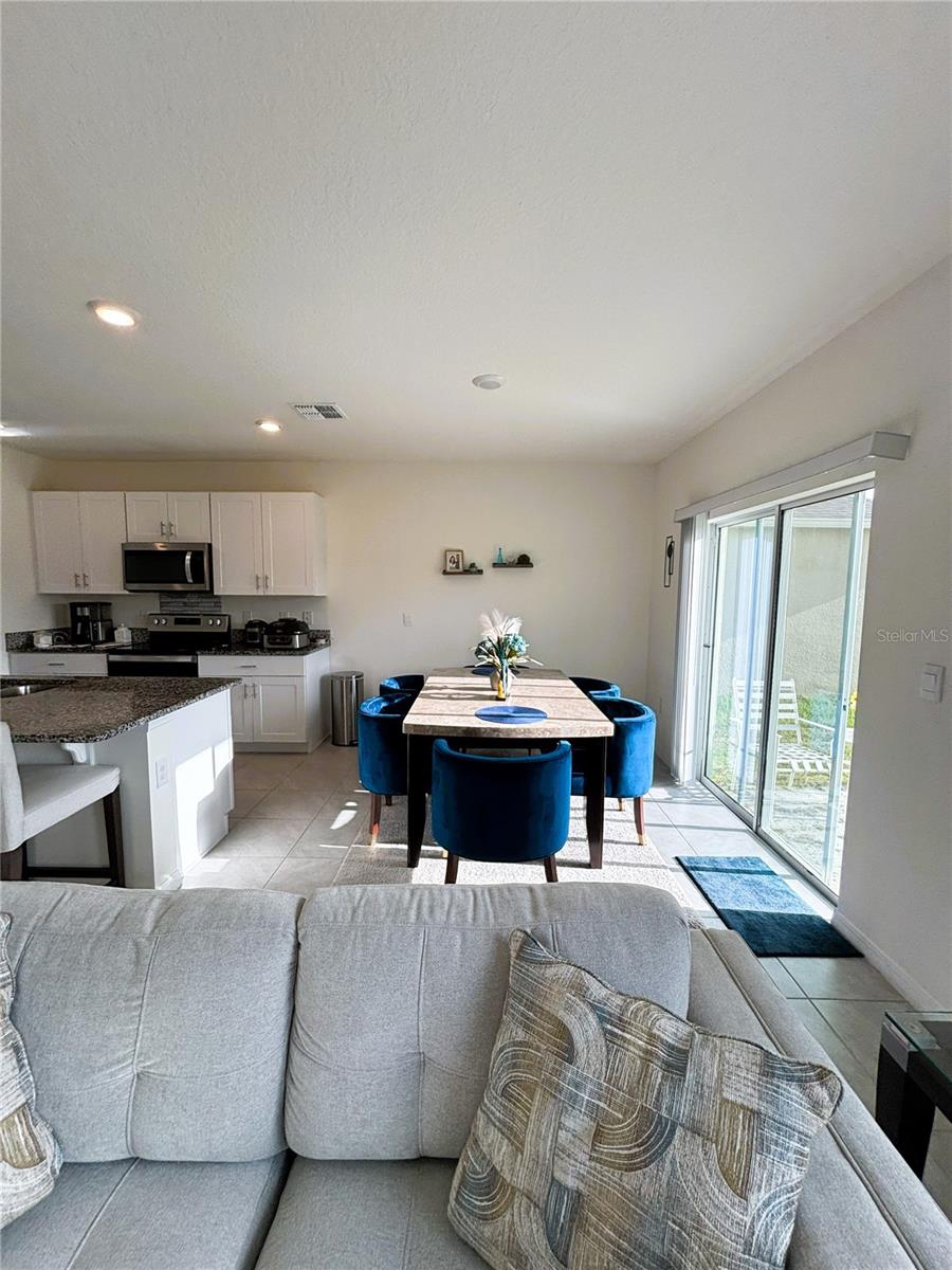 Image 7 of 27 For 1591 Barberry Drive