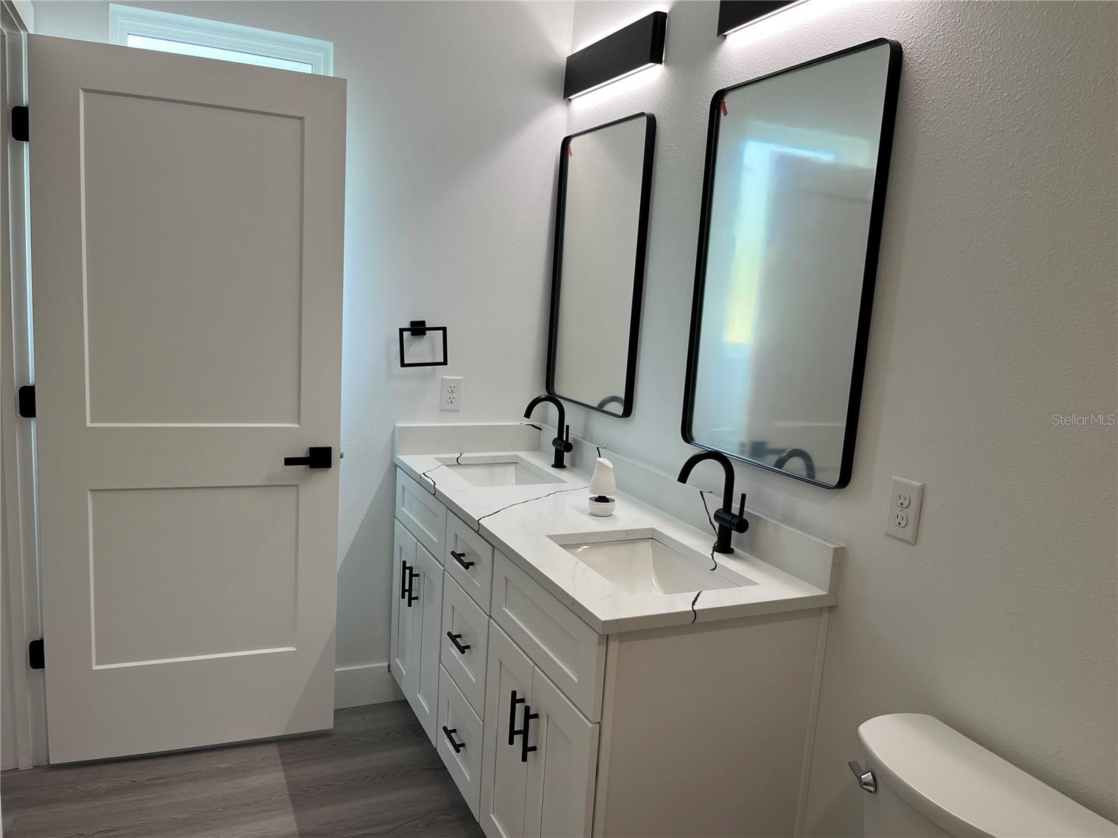 Image 16 of 27 For 202 Bromwich Drive