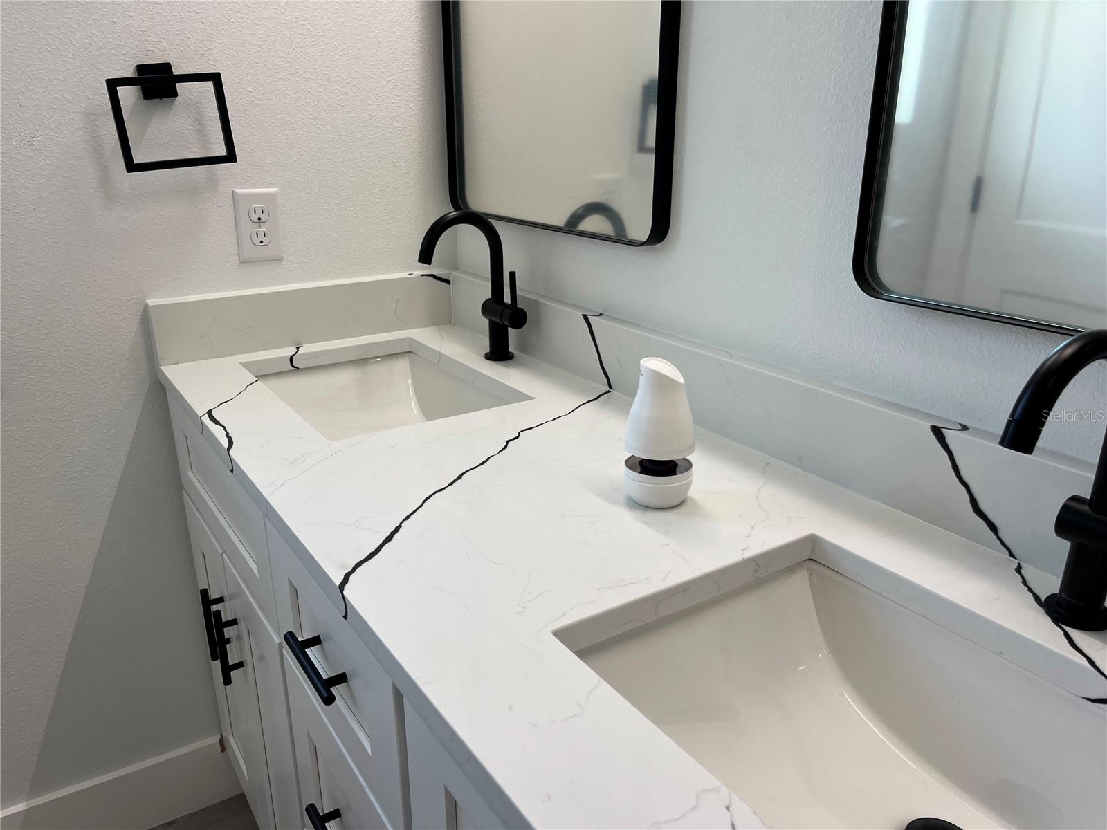 Image 19 of 27 For 202 Bromwich Drive