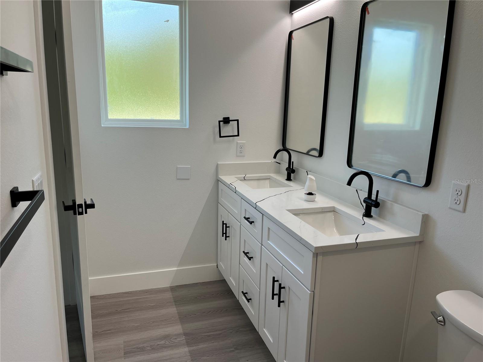 Image 20 of 27 For 202 Bromwich Drive