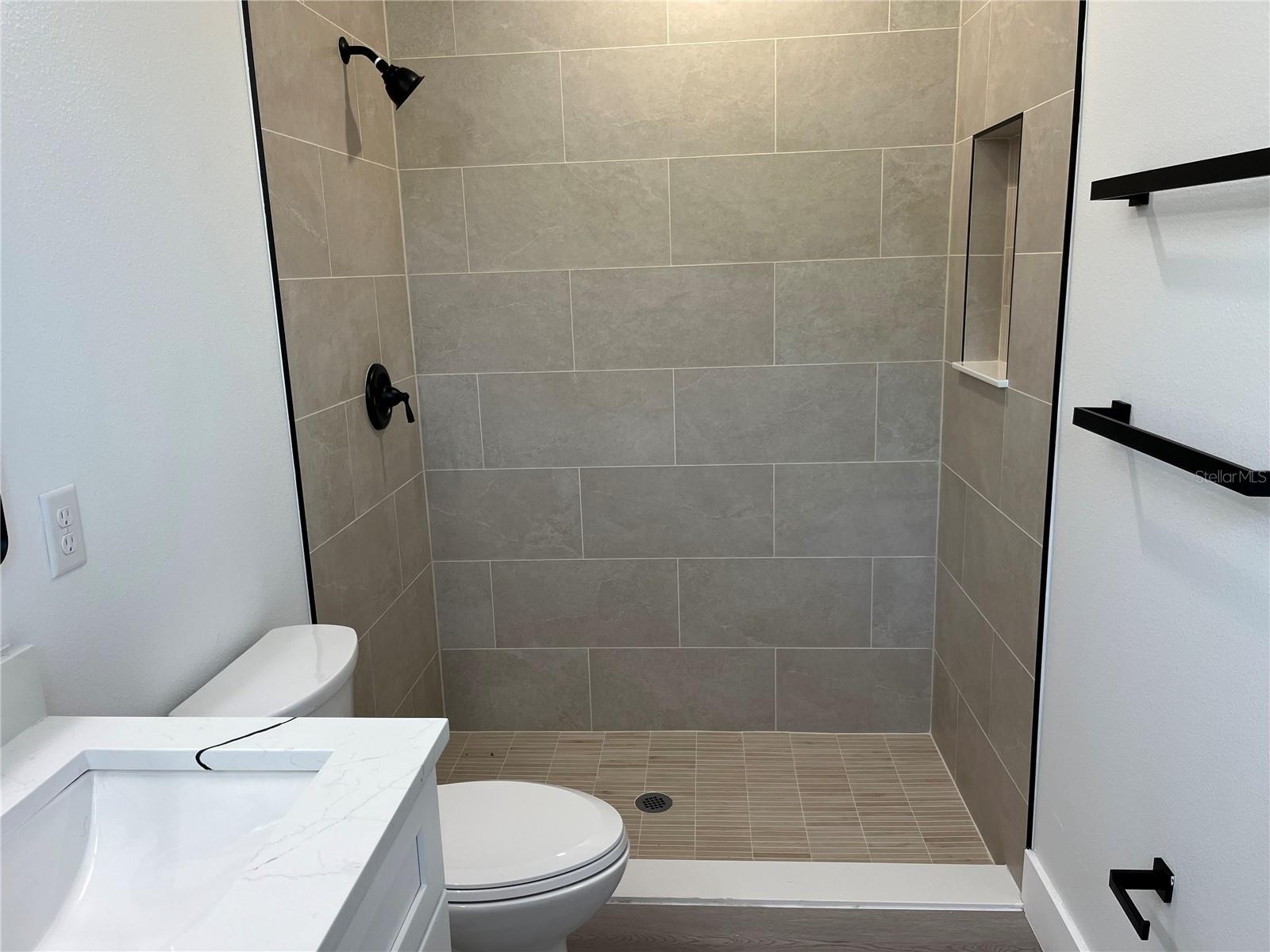 Image 21 of 27 For 202 Bromwich Drive