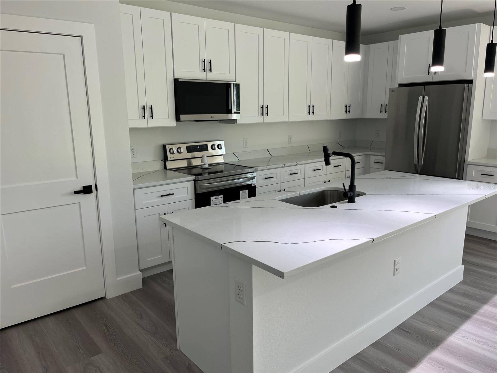 Image 5 of 27 For 202 Bromwich Drive