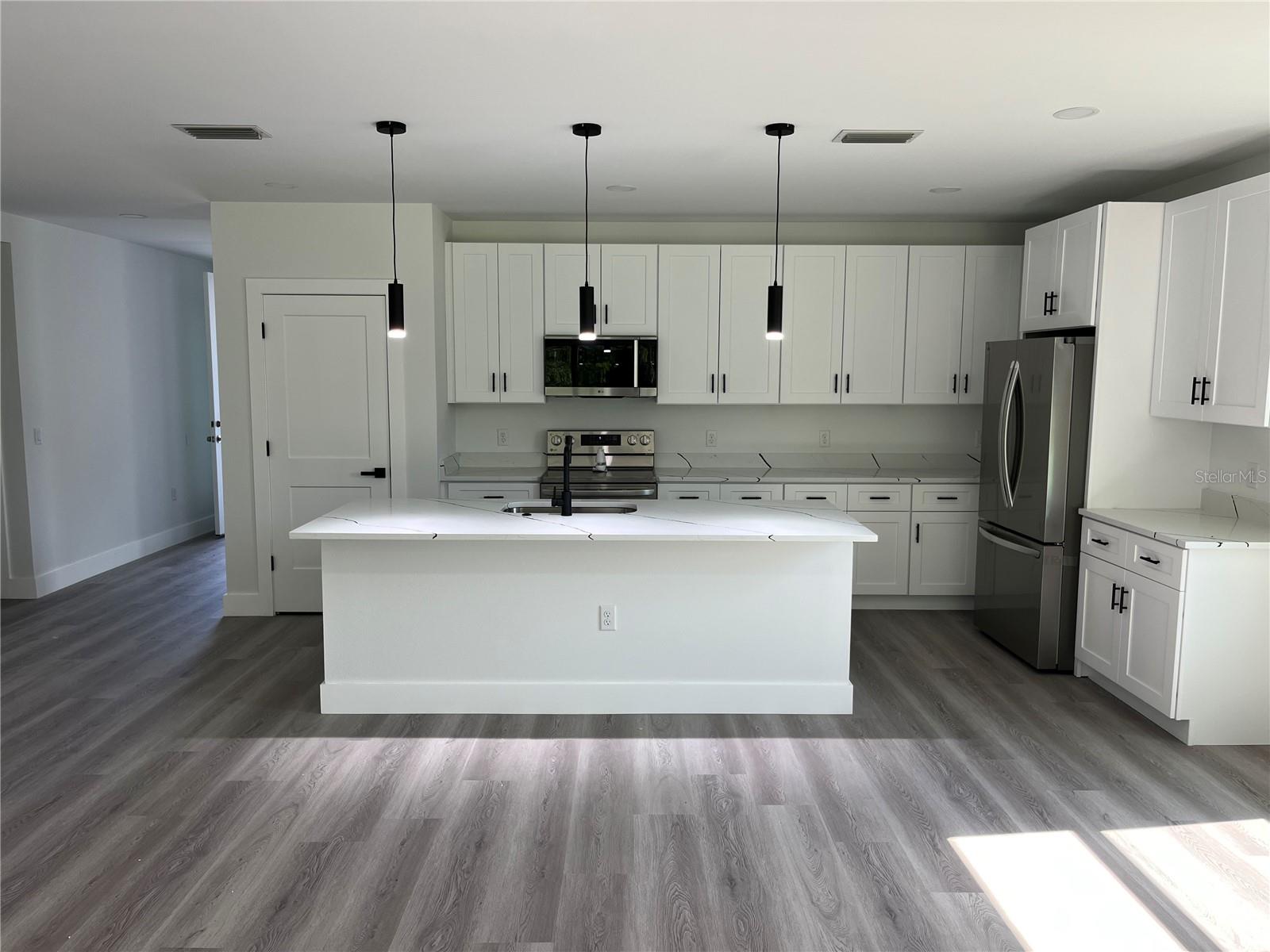 Image 6 of 27 For 202 Bromwich Drive