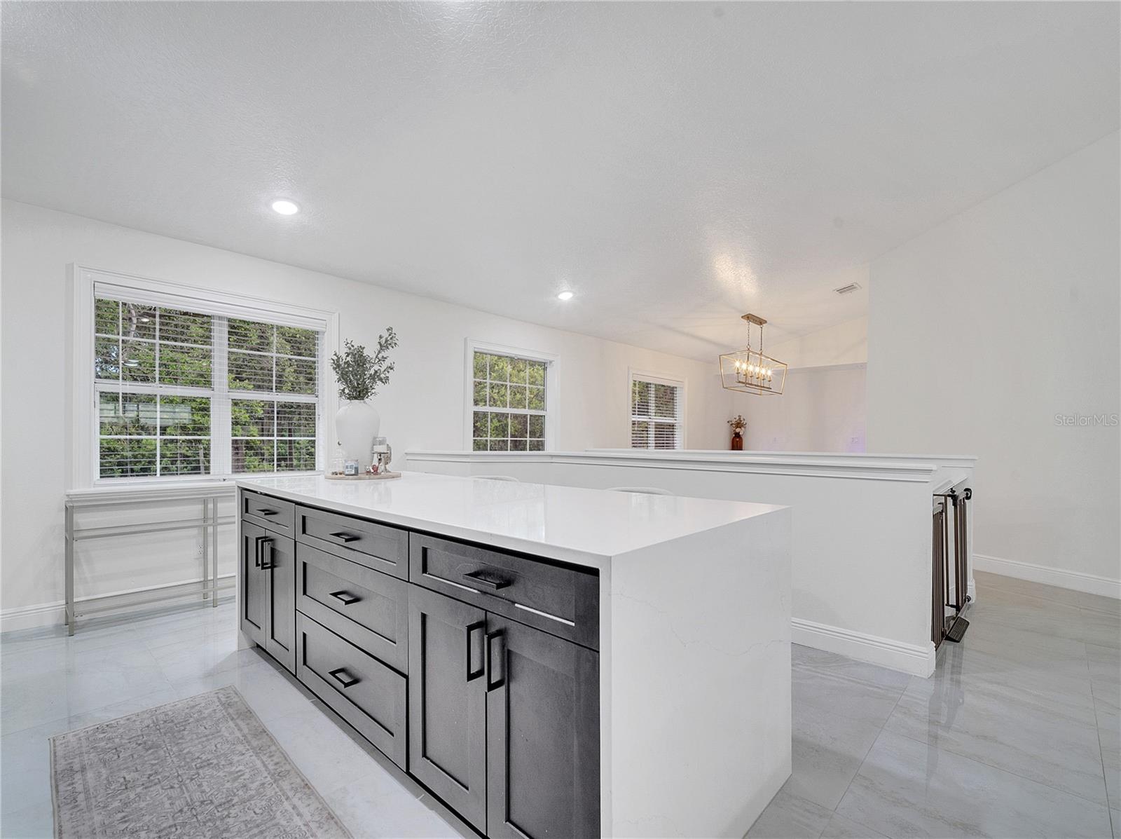 Image 17 of 87 For 2525 Ridgeway Drive