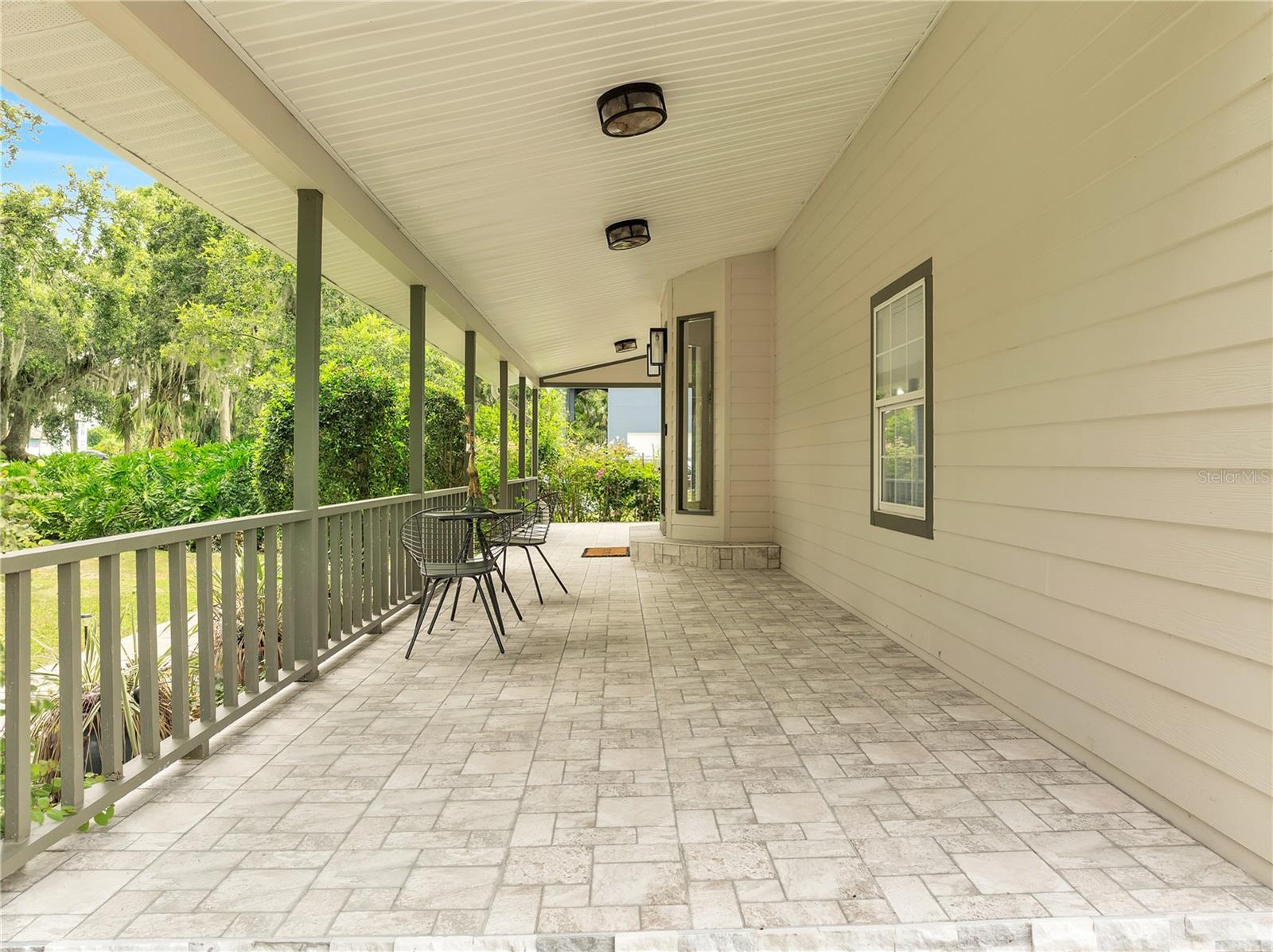 Image 2 of 87 For 2525 Ridgeway Drive