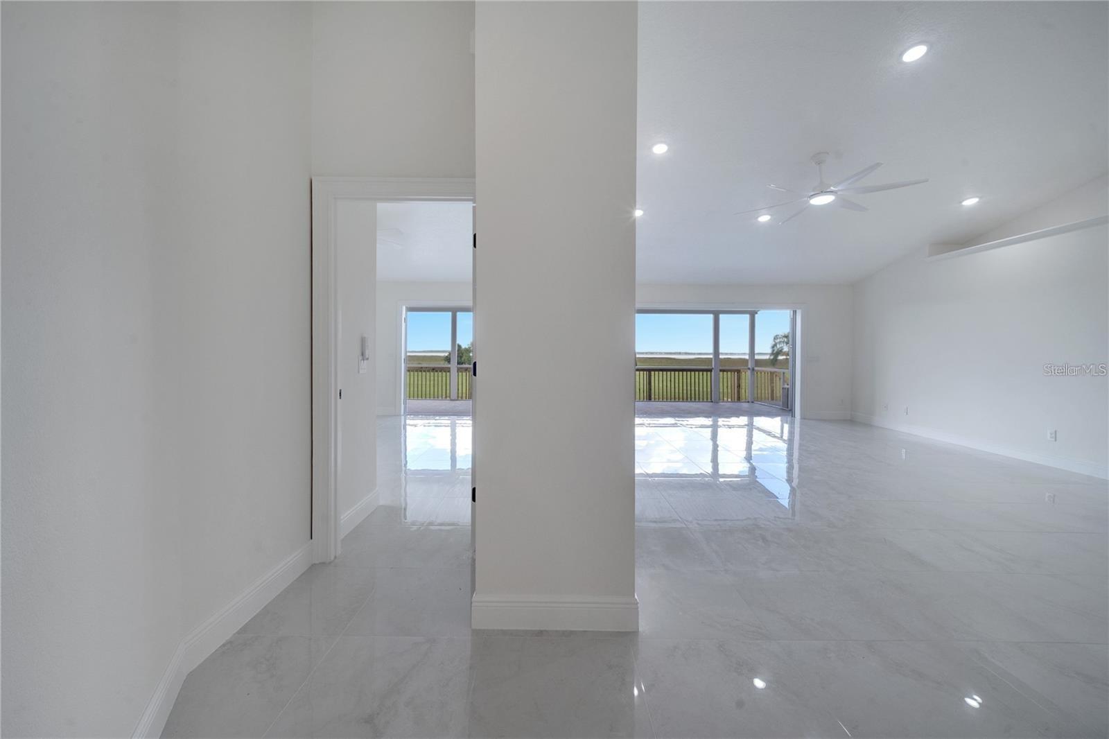 Image 31 of 87 For 2525 Ridgeway Drive