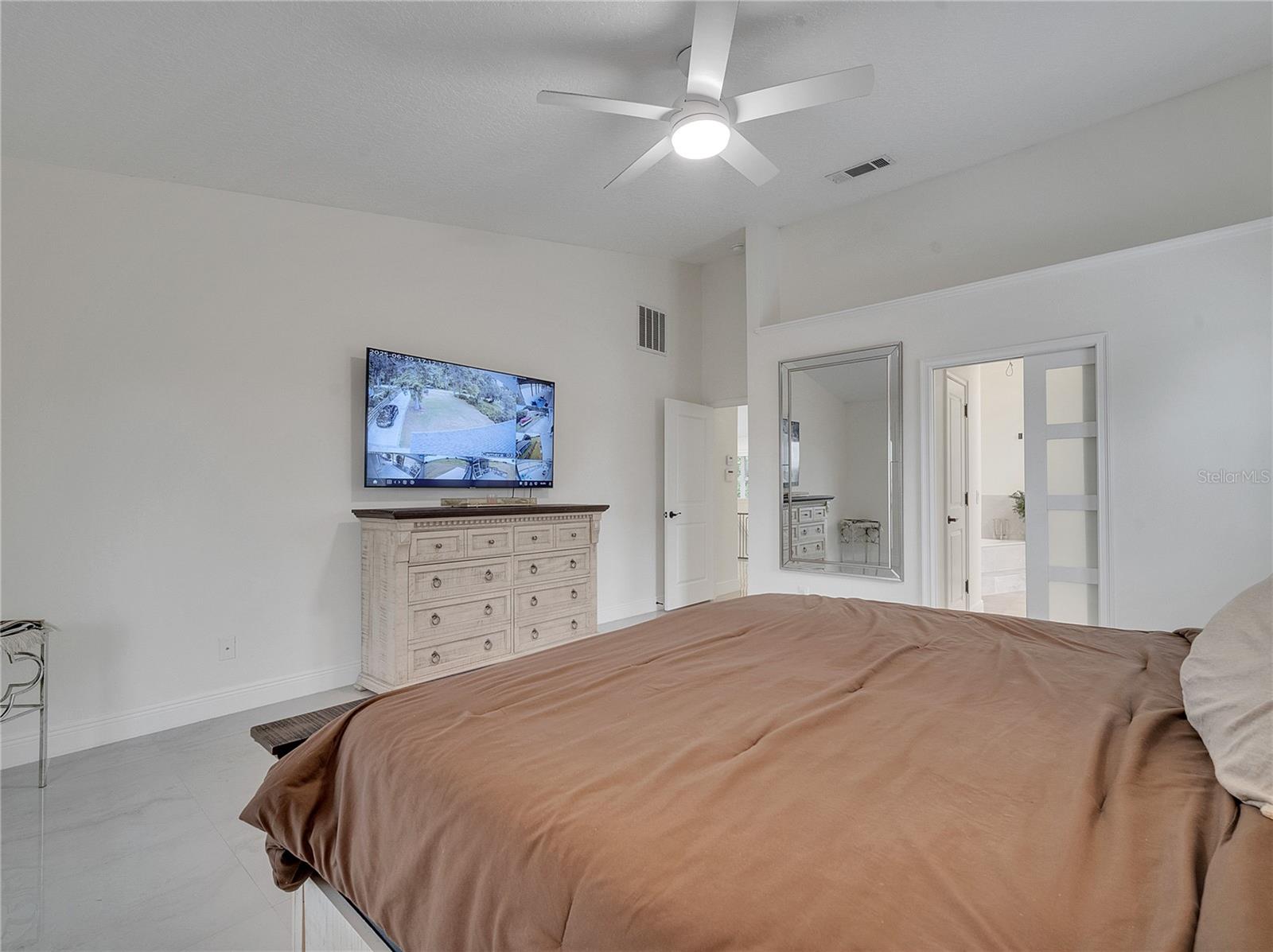 Image 33 of 87 For 2525 Ridgeway Drive
