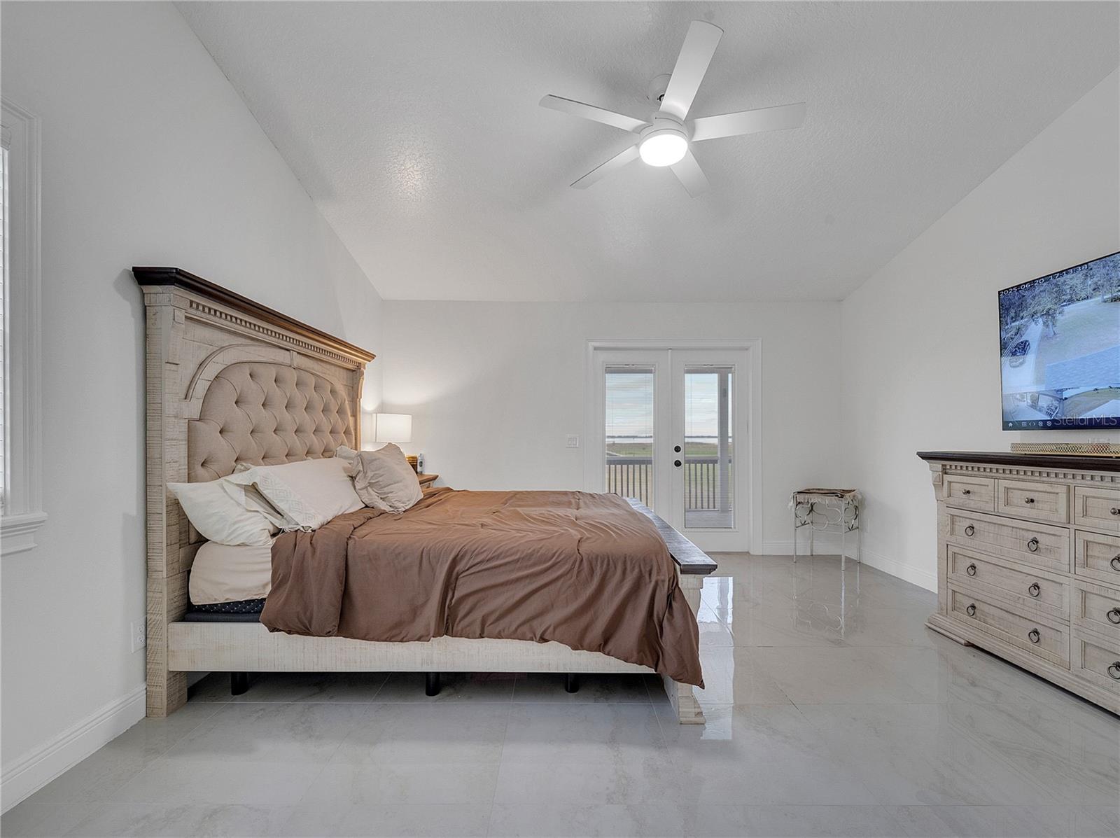 Image 34 of 87 For 2525 Ridgeway Drive