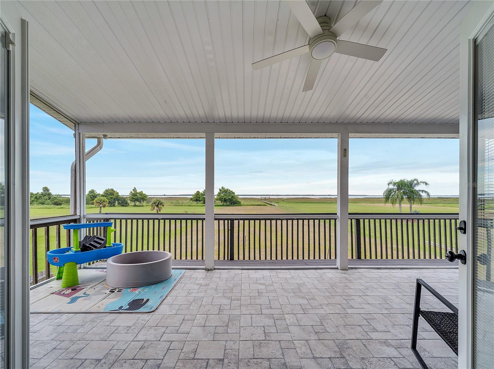 Image 40 of 87 For 2525 Ridgeway Drive