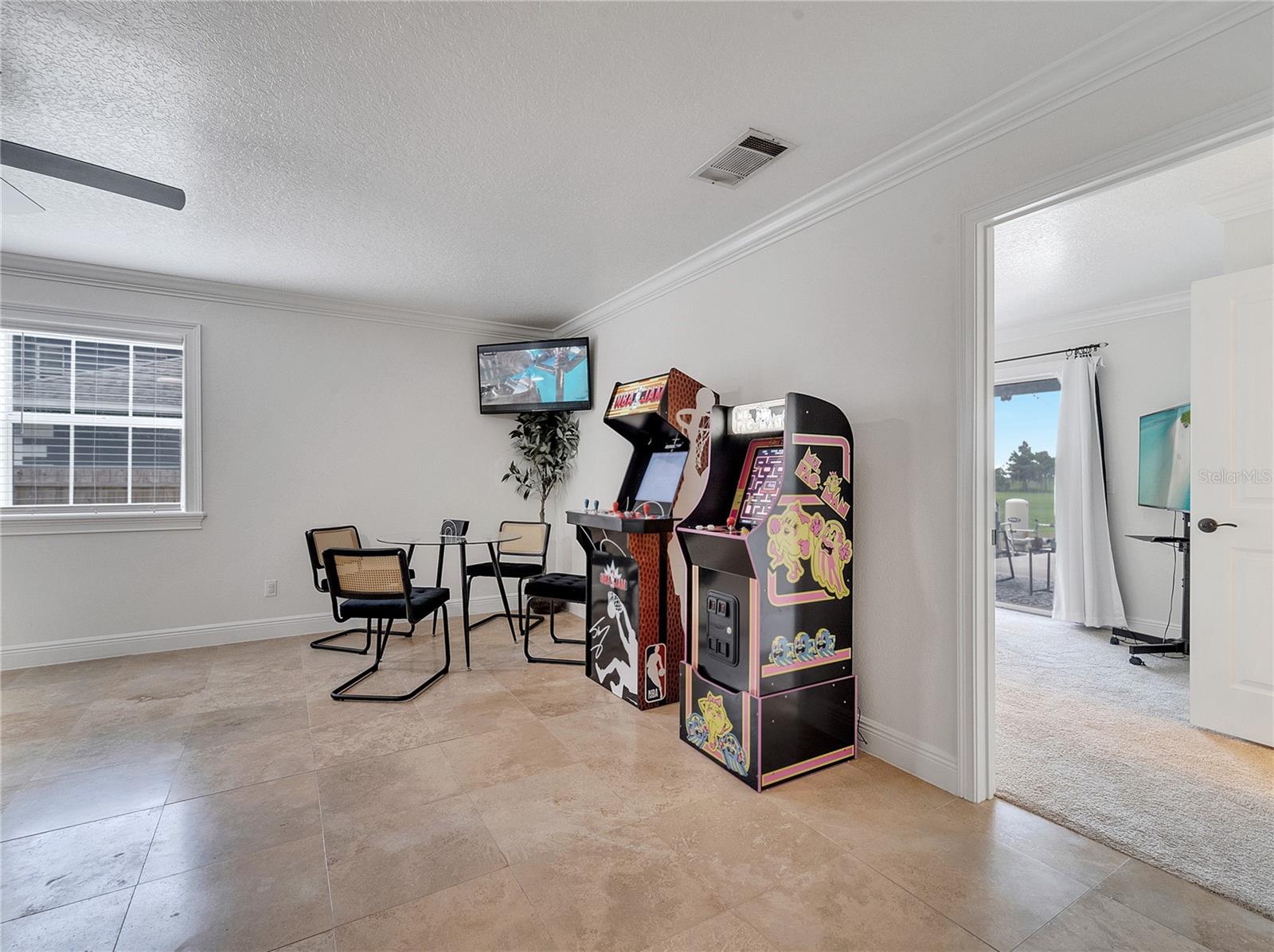 Image 67 of 87 For 2525 Ridgeway Drive