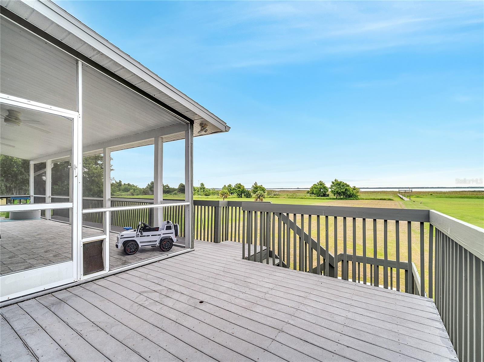 Image 76 of 87 For 2525 Ridgeway Drive