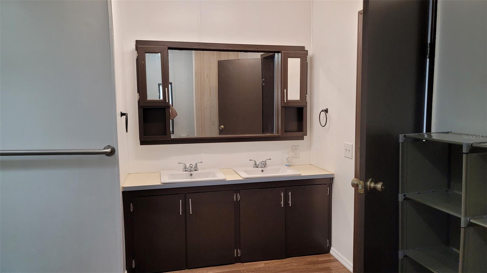 Image 22 of 31 For 10244 Rachel Cherie Drive