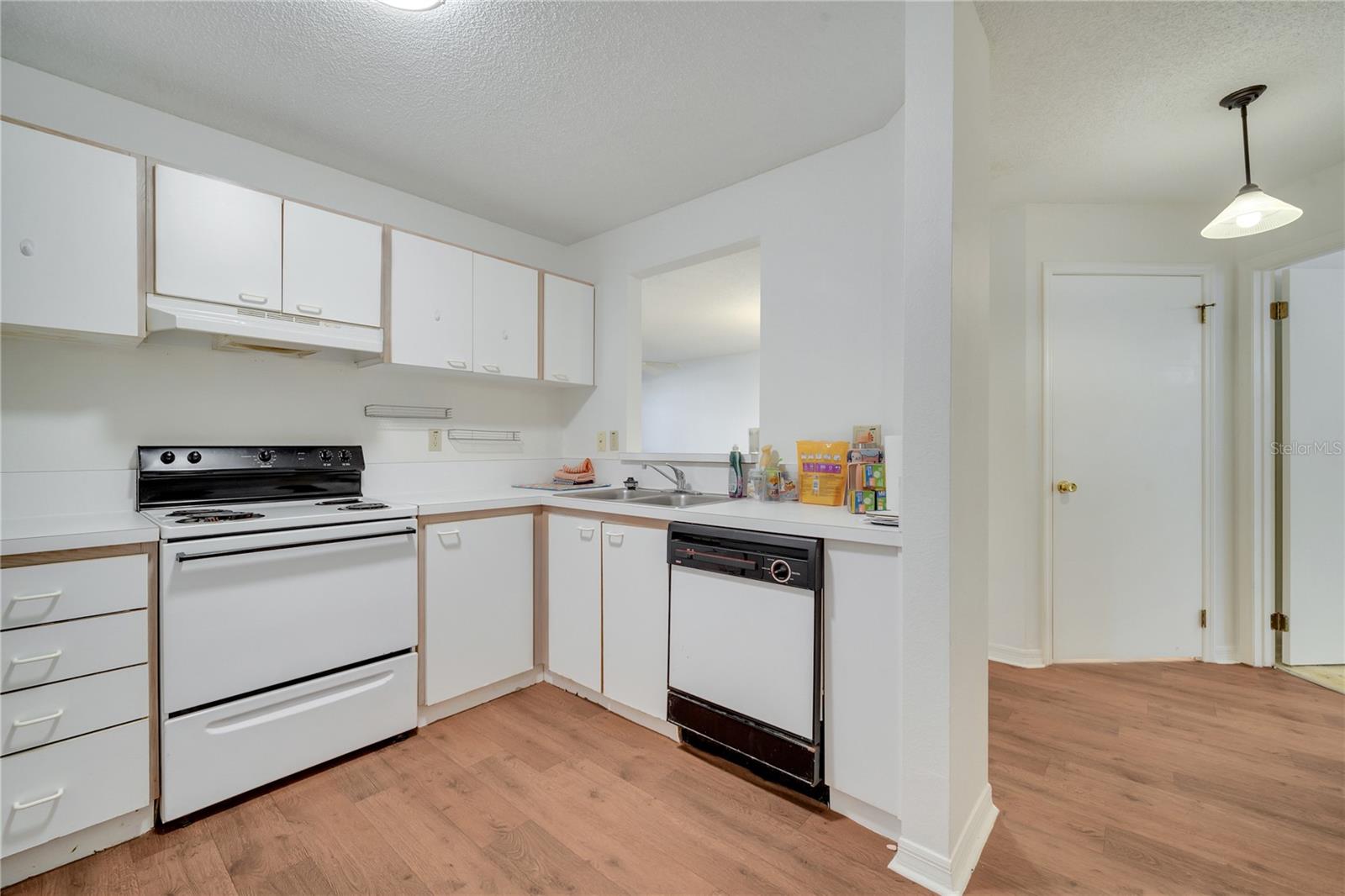 Image 11 of 27 For 3205 Sabal Palms Court A