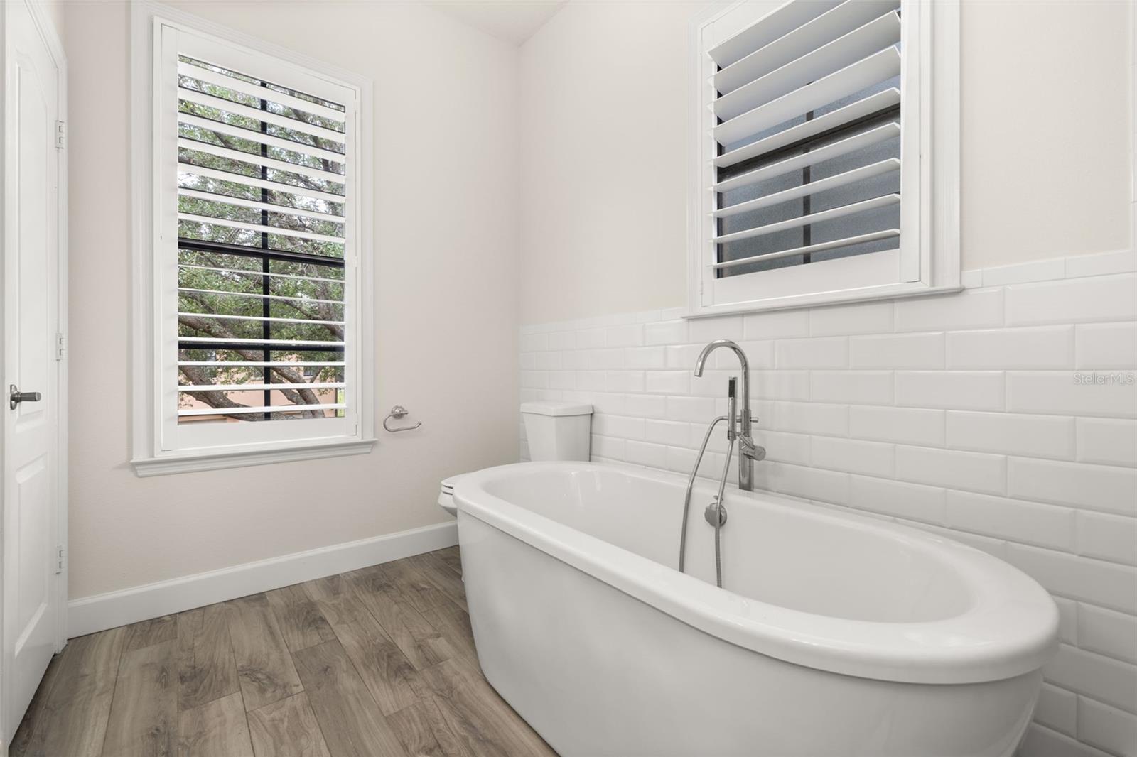 Image 54 of 93 For 502 Mirasol Circle 103