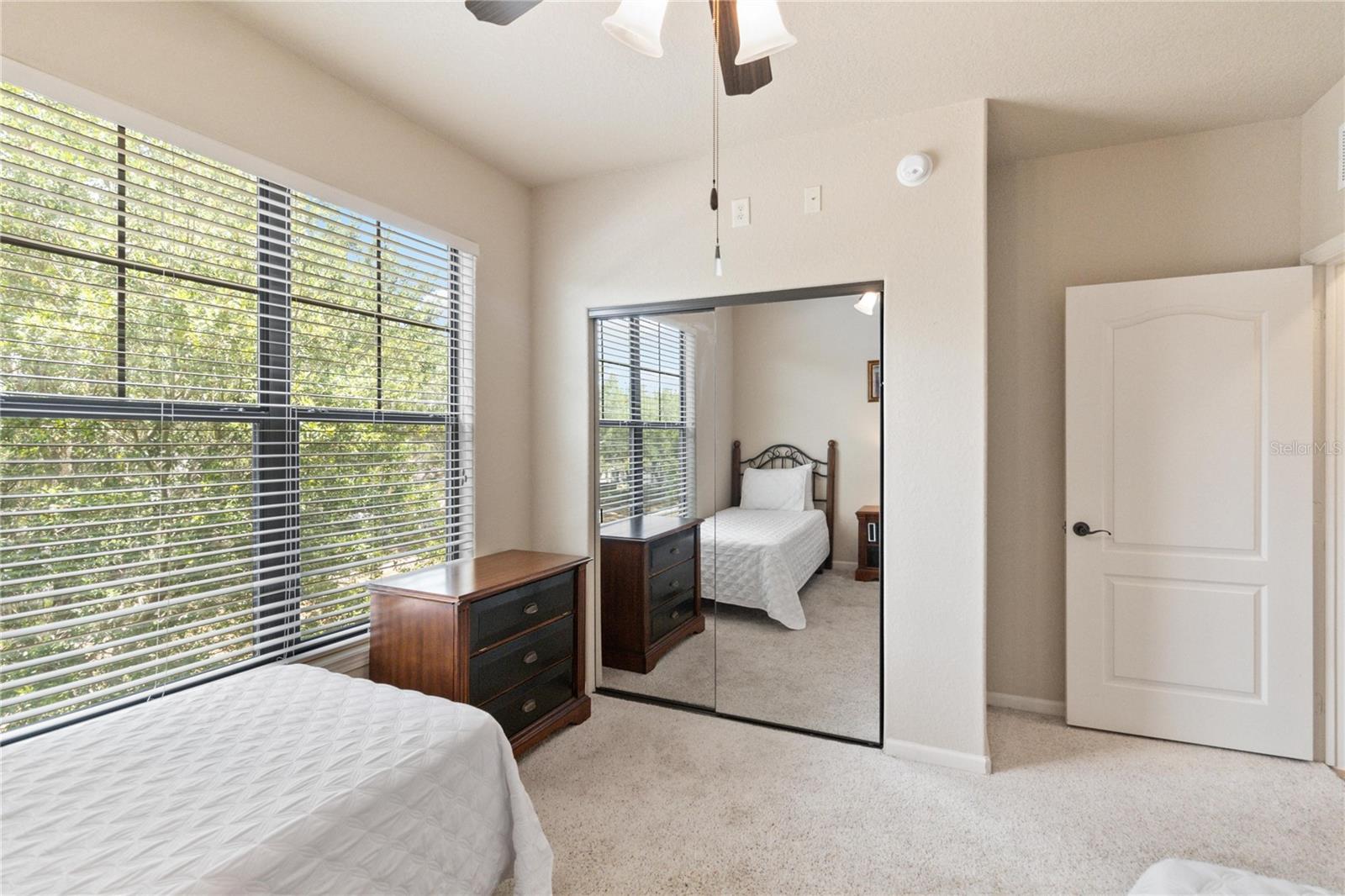 Image 15 of 32 For 901 Charo Parkway 735