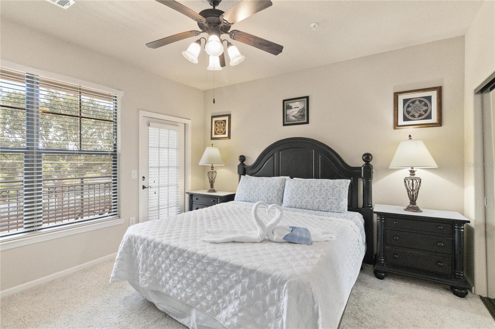 Image 18 of 32 For 901 Charo Parkway 735