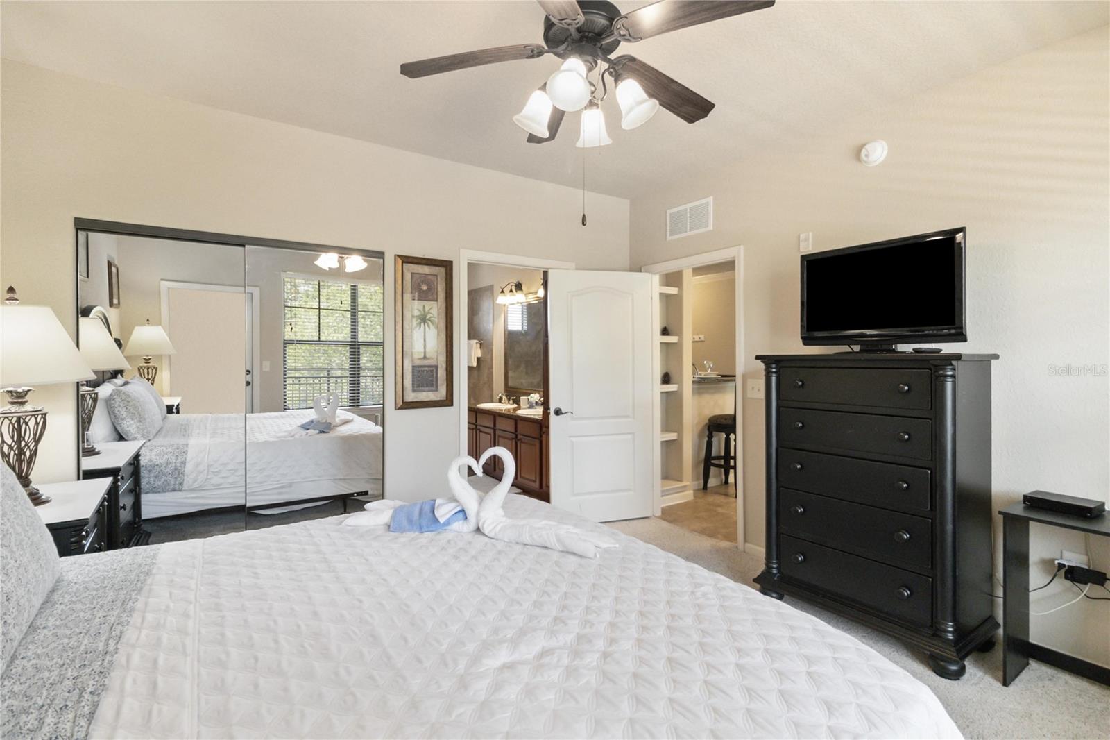 Image 20 of 32 For 901 Charo Parkway 735