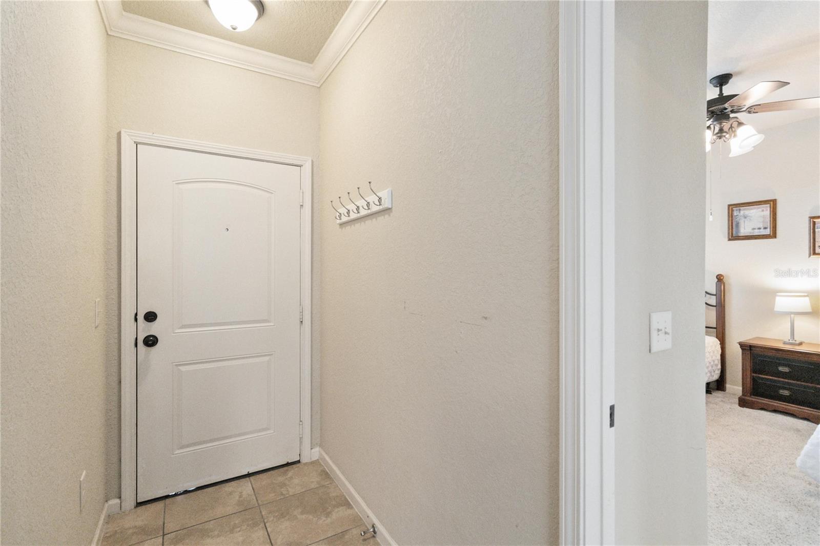 Image 5 of 32 For 901 Charo Parkway 735
