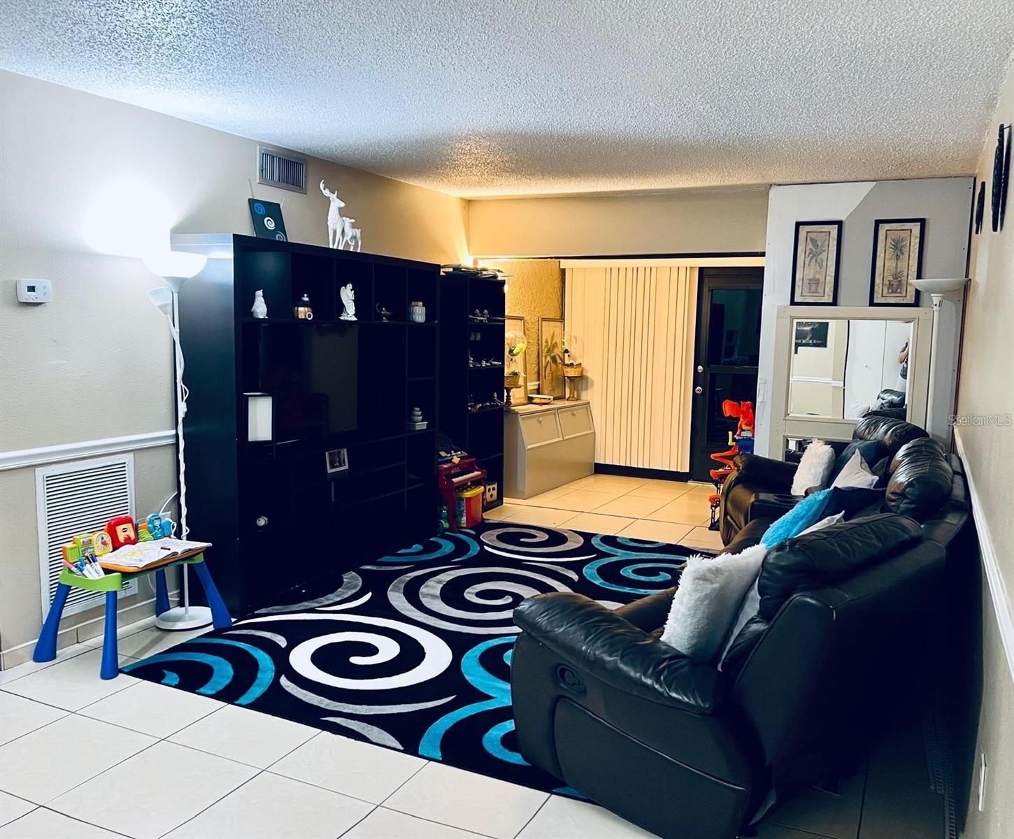 Image 4 of 14 For 3298 Semoran Boulevard 14