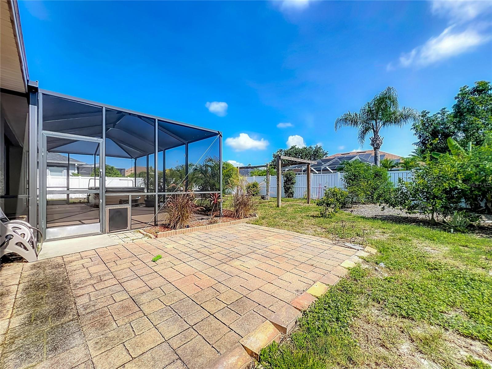 Image 17 of 52 For 301 Terranova Boulevard