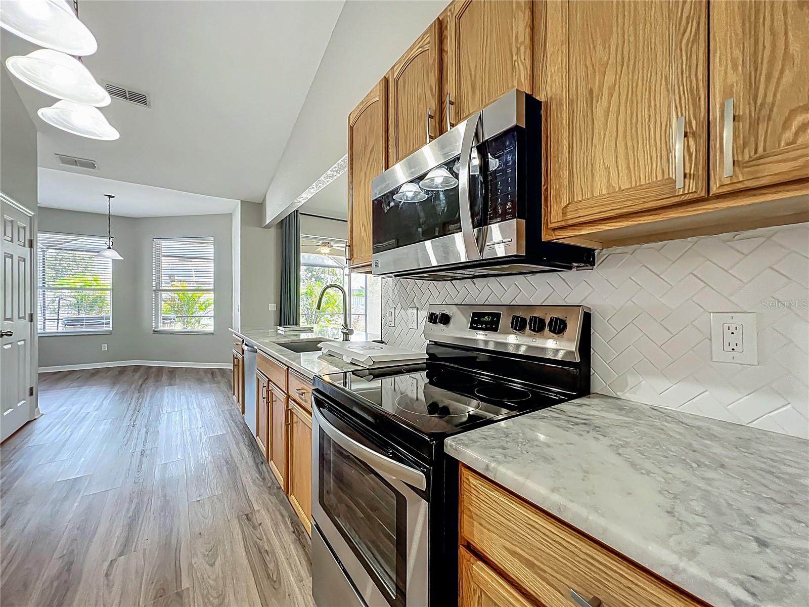 Image 33 of 52 For 301 Terranova Boulevard