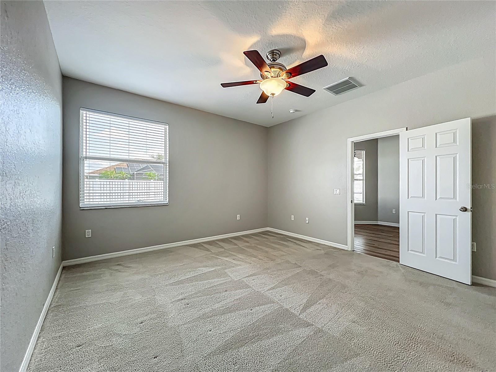 Image 41 of 52 For 301 Terranova Boulevard