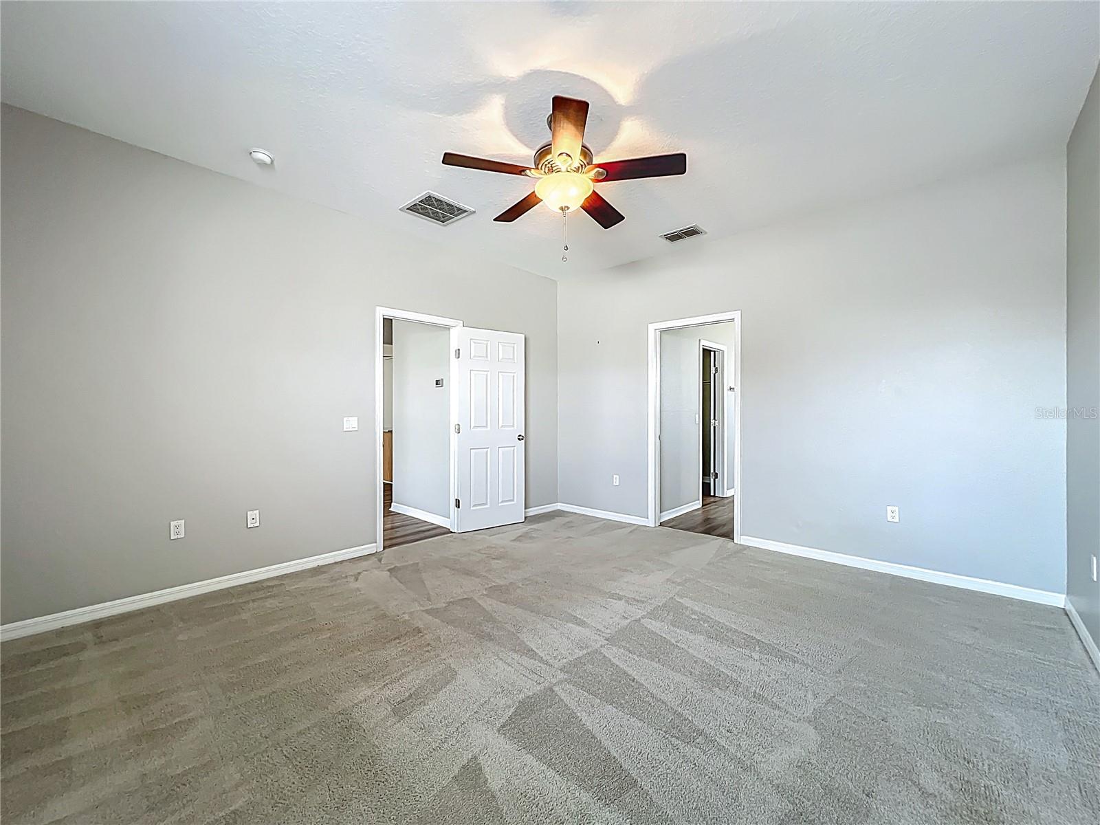 Image 42 of 52 For 301 Terranova Boulevard