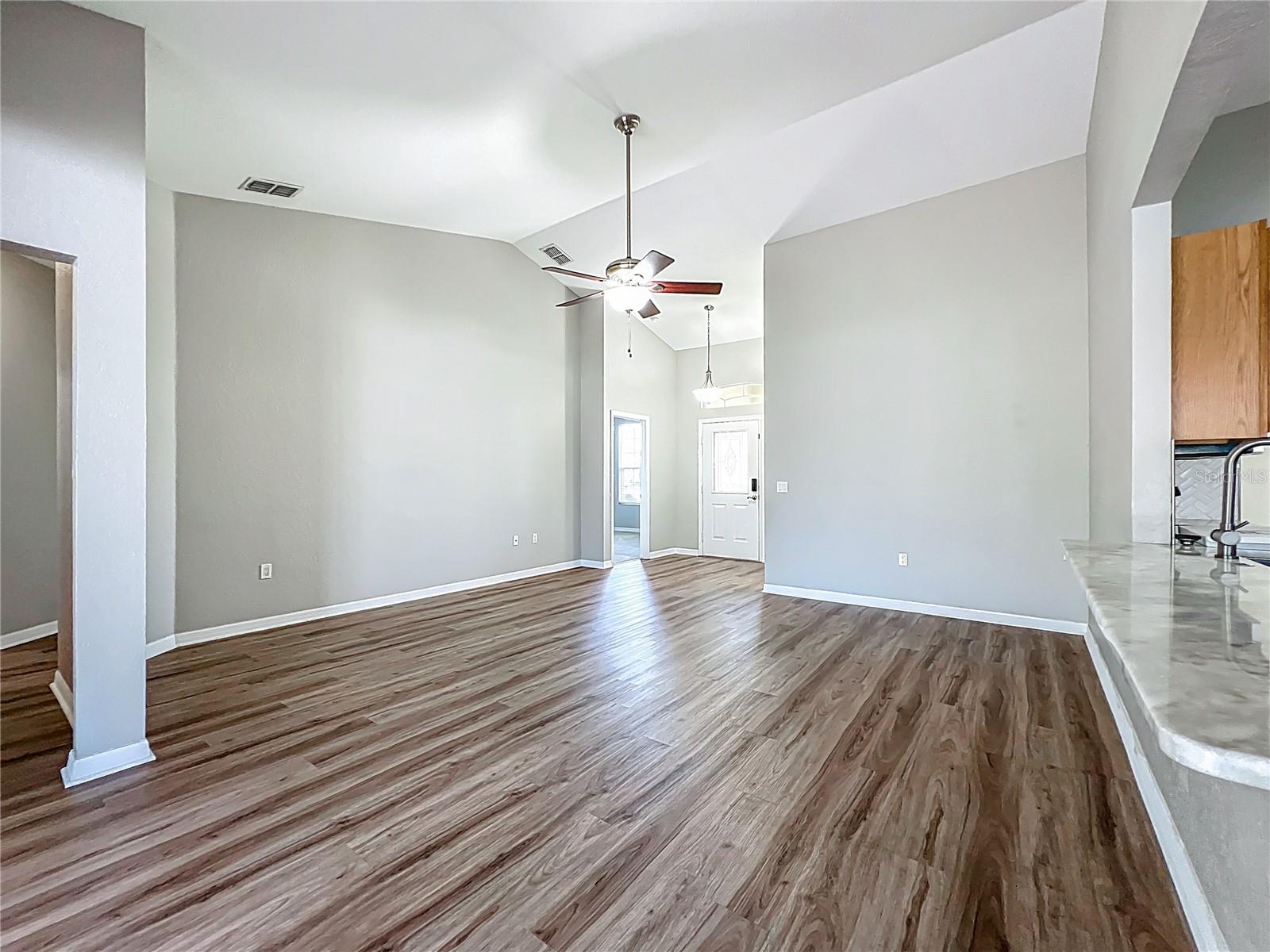 Image 48 of 52 For 301 Terranova Boulevard