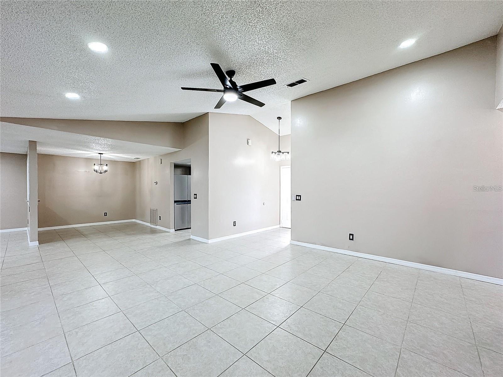 Image 7 of 20 For 103 Alameda Drive
