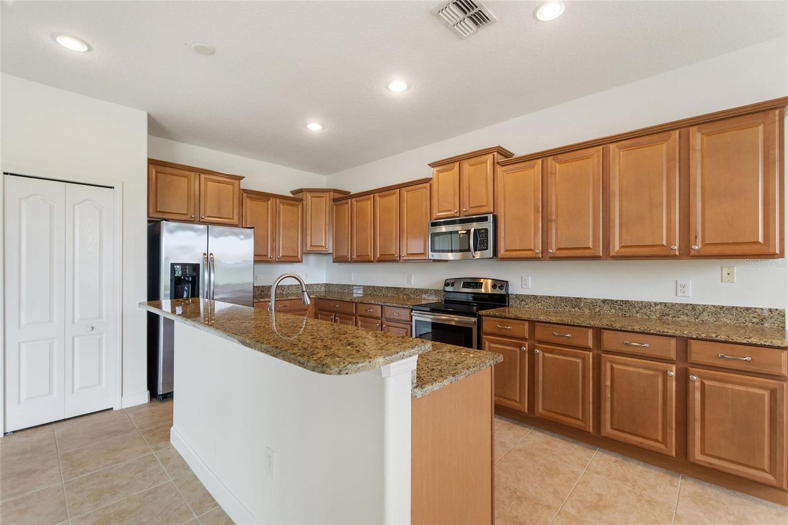 Image 27 of 96 For 1369 Palmetto Dunes Street
