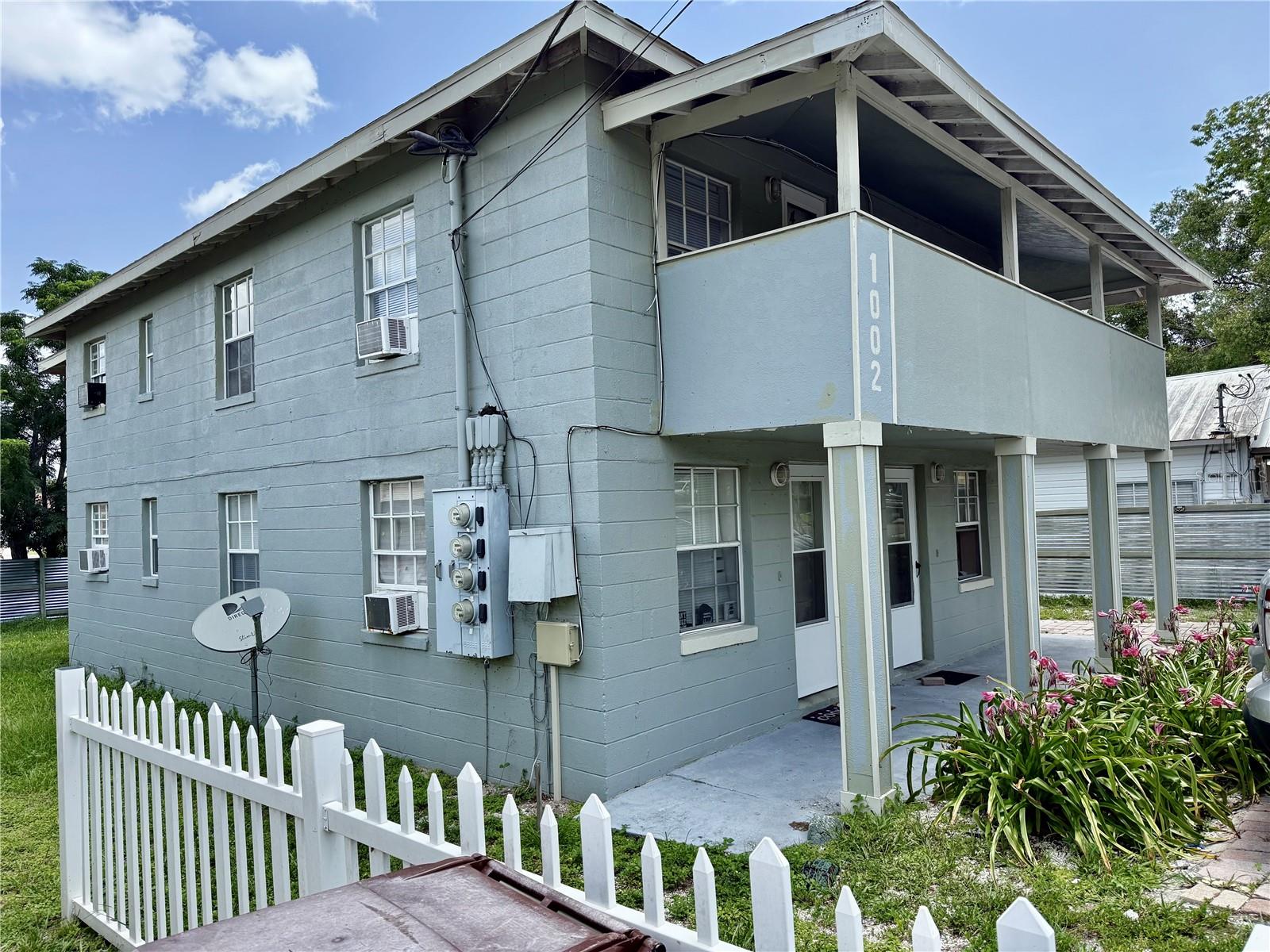 Image 2 of 11 For 1002 Avenue E 4
