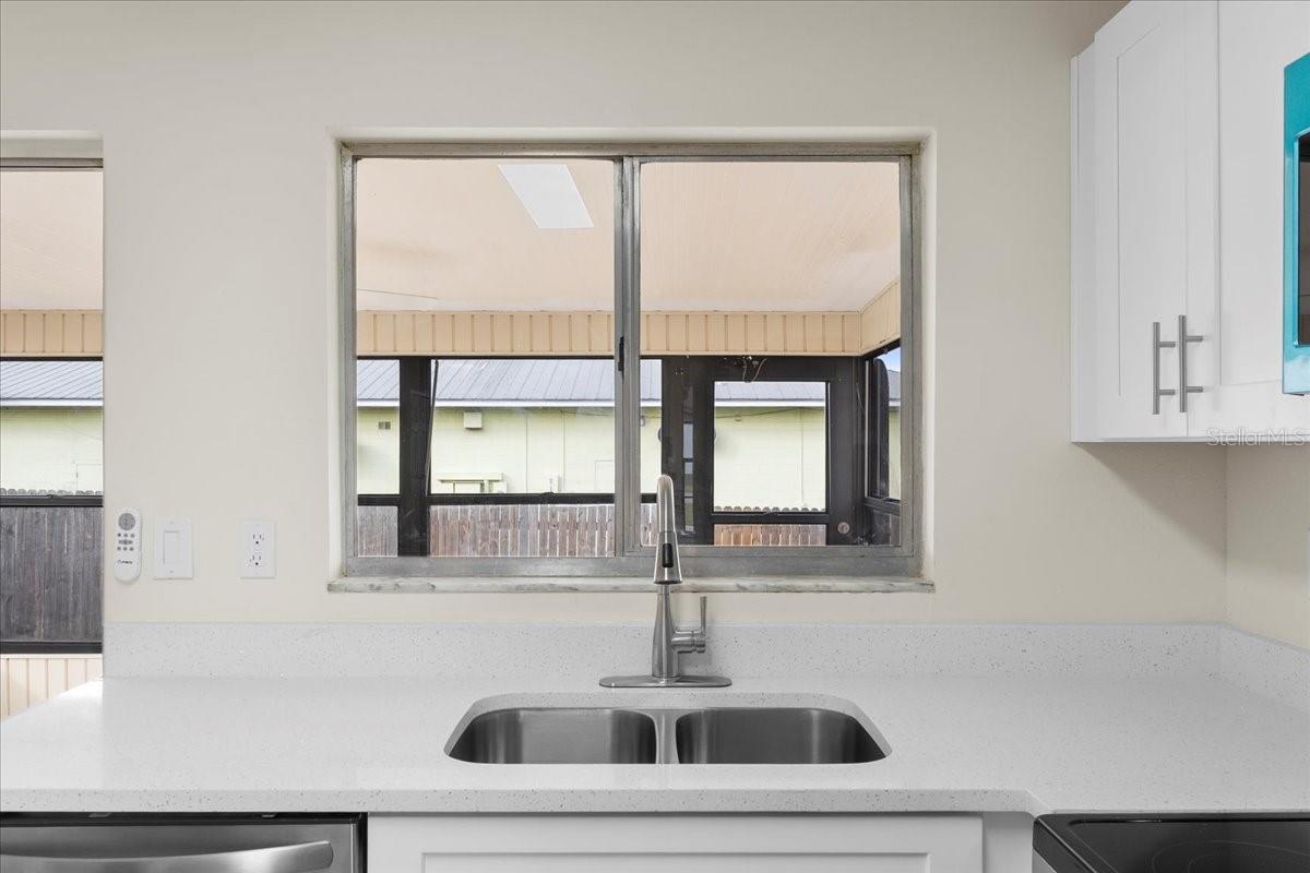 Image 26 of 38 For 623 Lake Dexter Circle