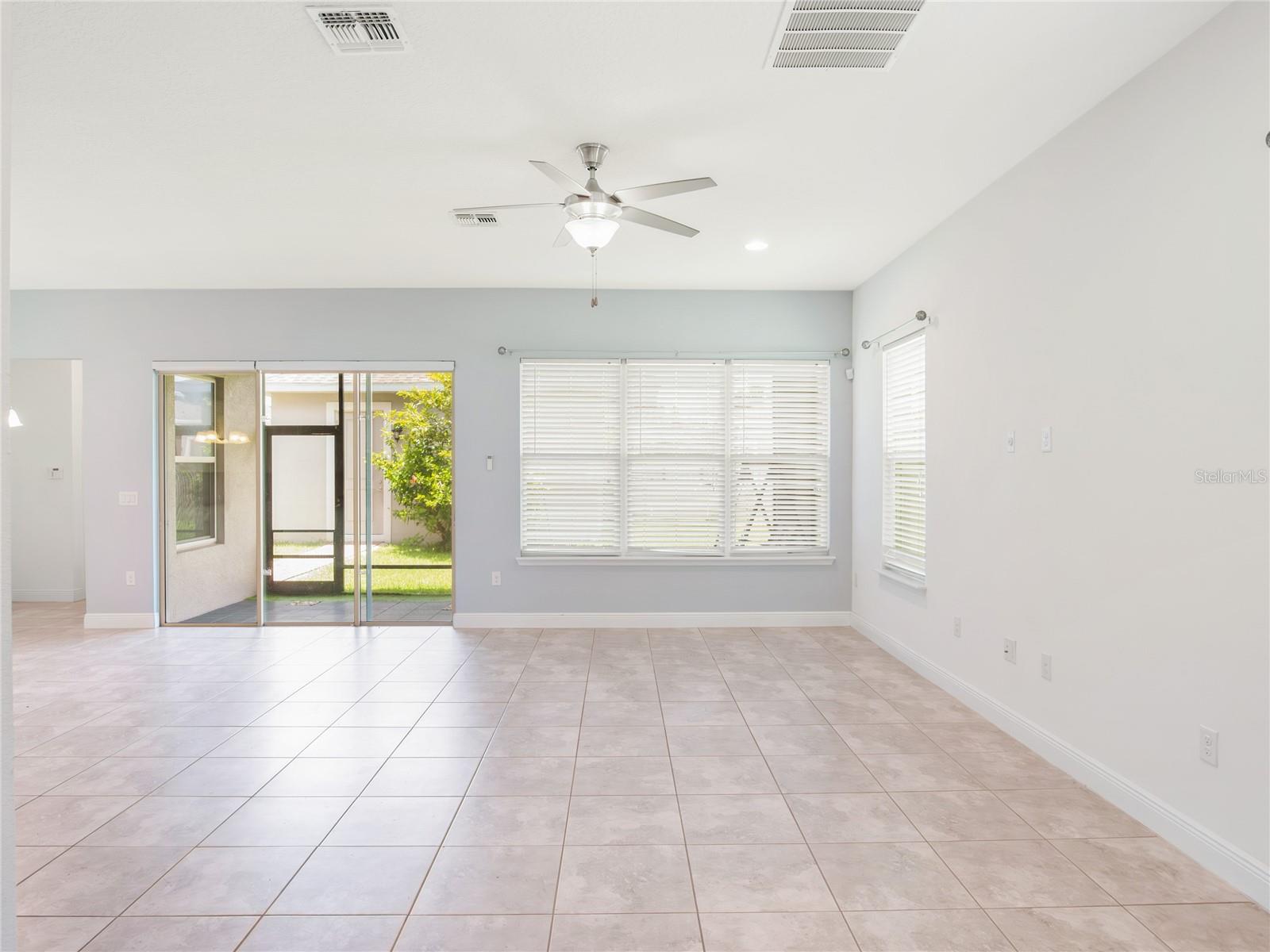Image 14 of 28 For 7266 Desert Mandarin Street