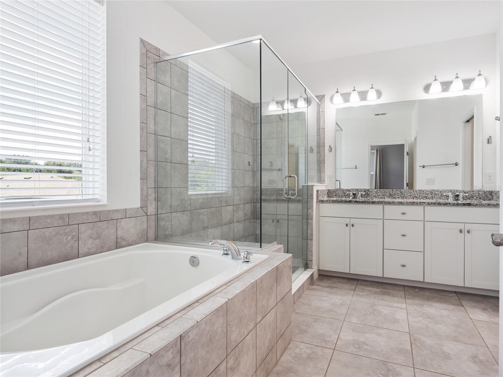 Image 17 of 28 For 7266 Desert Mandarin Street