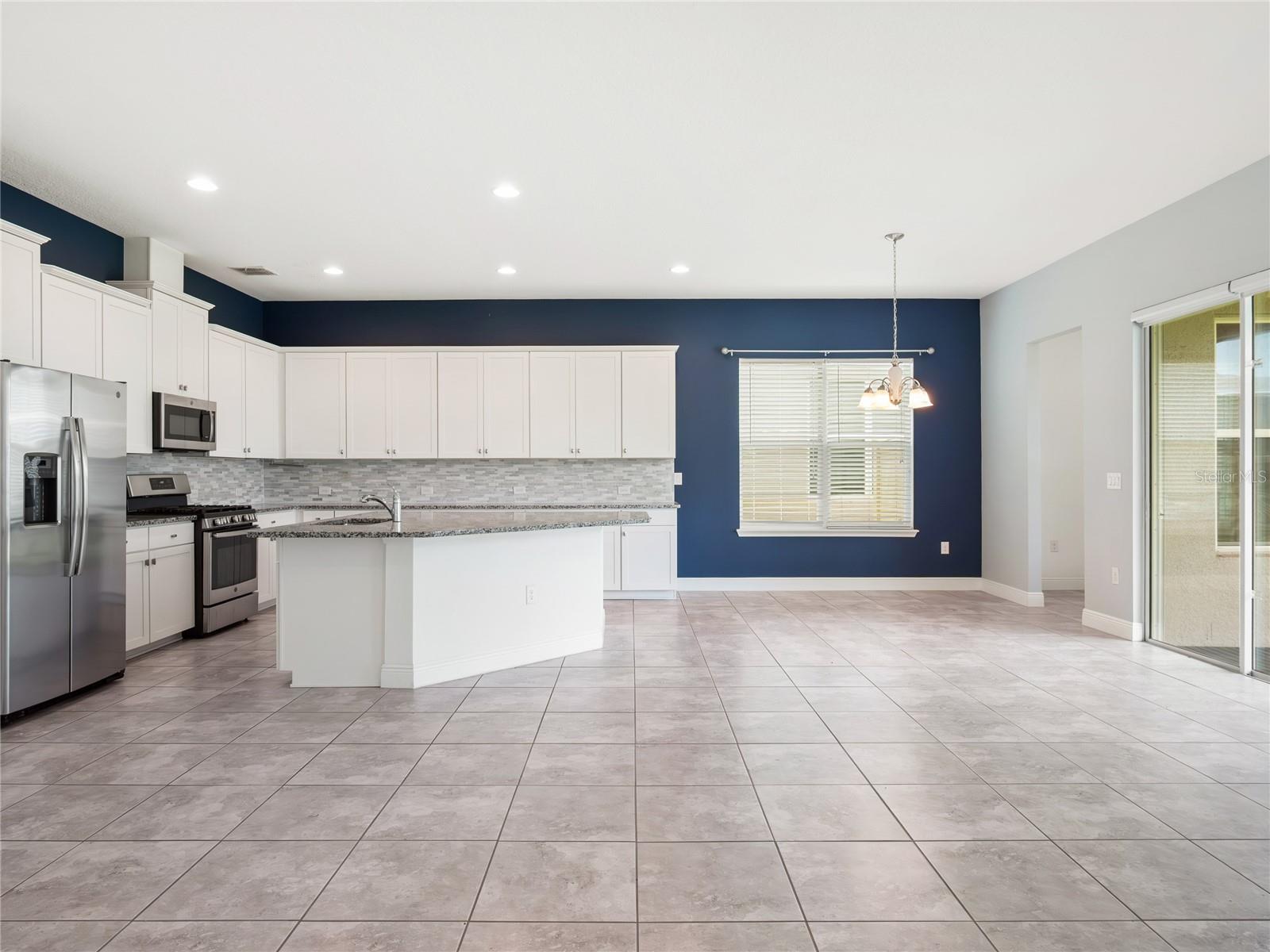 Image 3 of 28 For 7266 Desert Mandarin Street