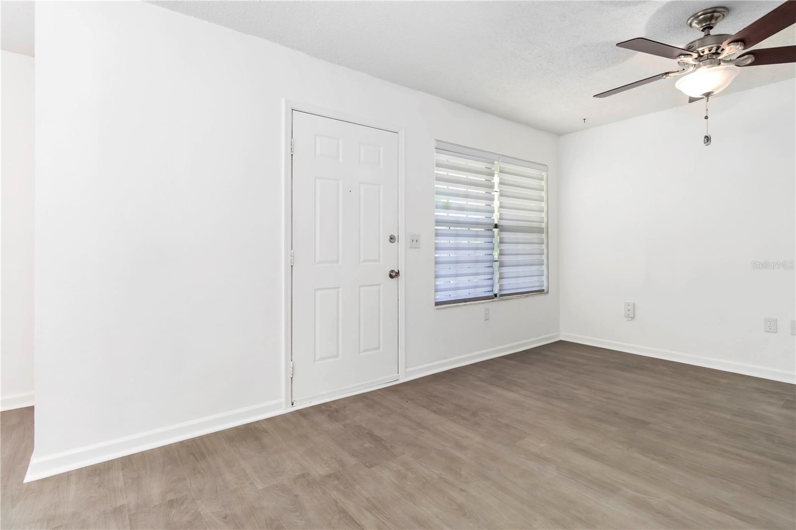 Image 7 of 30 For 840 Center Avenue 80