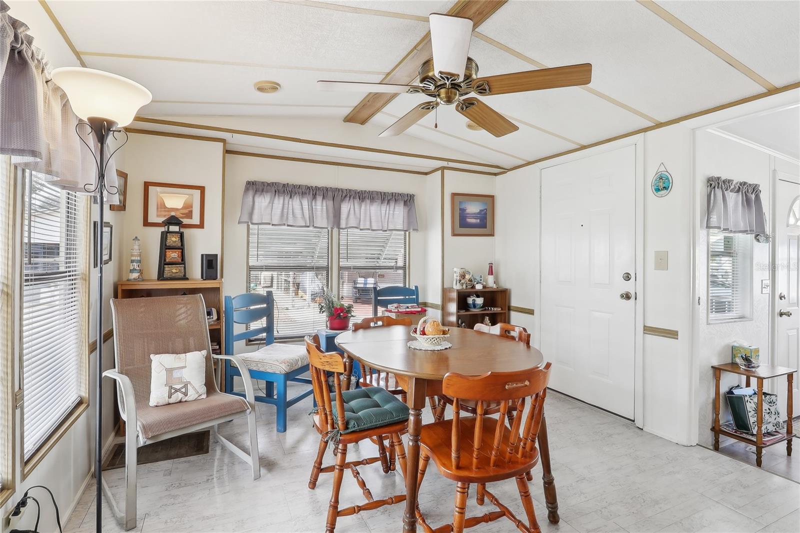 Image 9 of 28 For 101 Citrus Ridge Drive