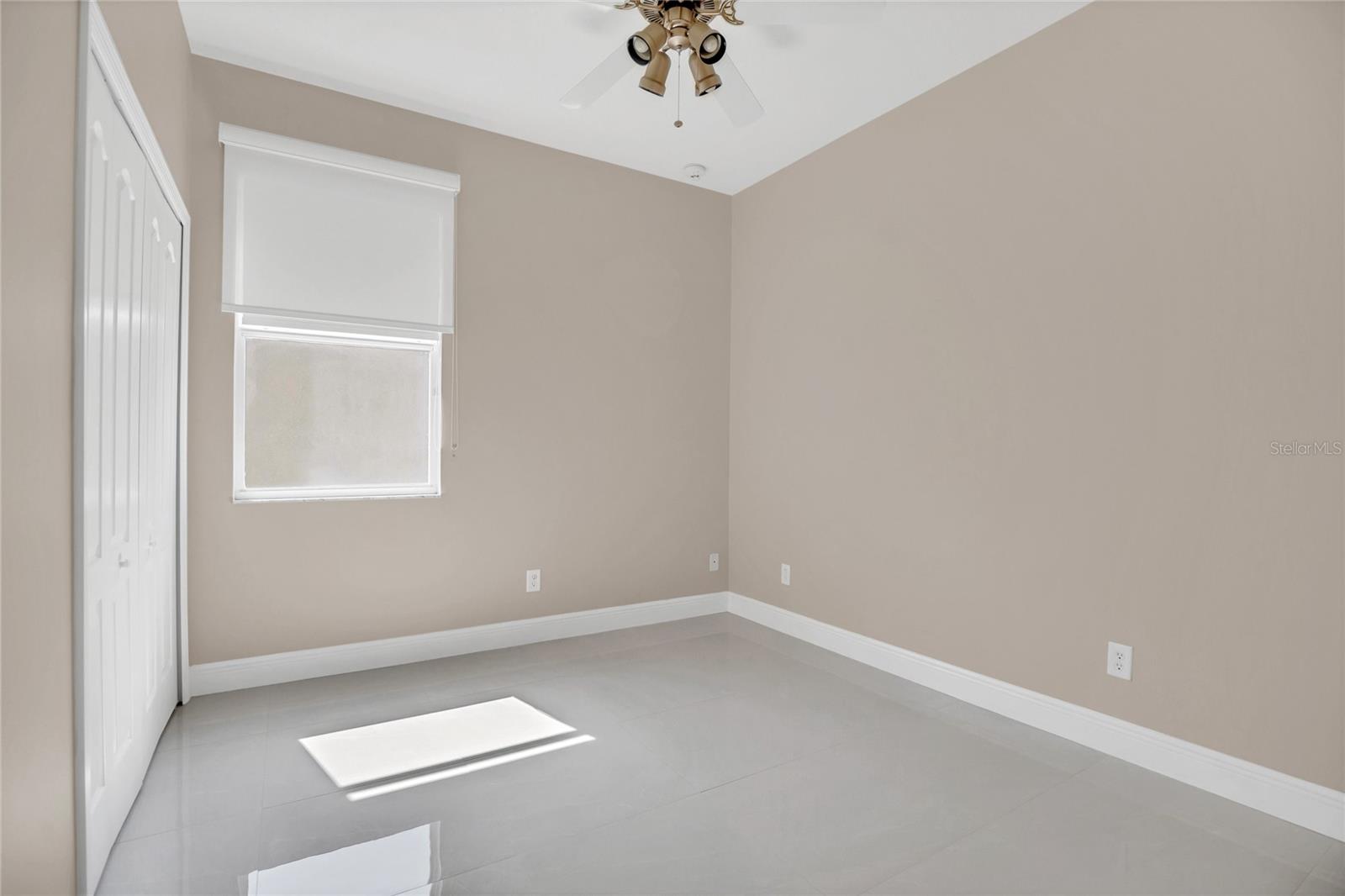 Image 17 of 26 For 2663 Youngford Street